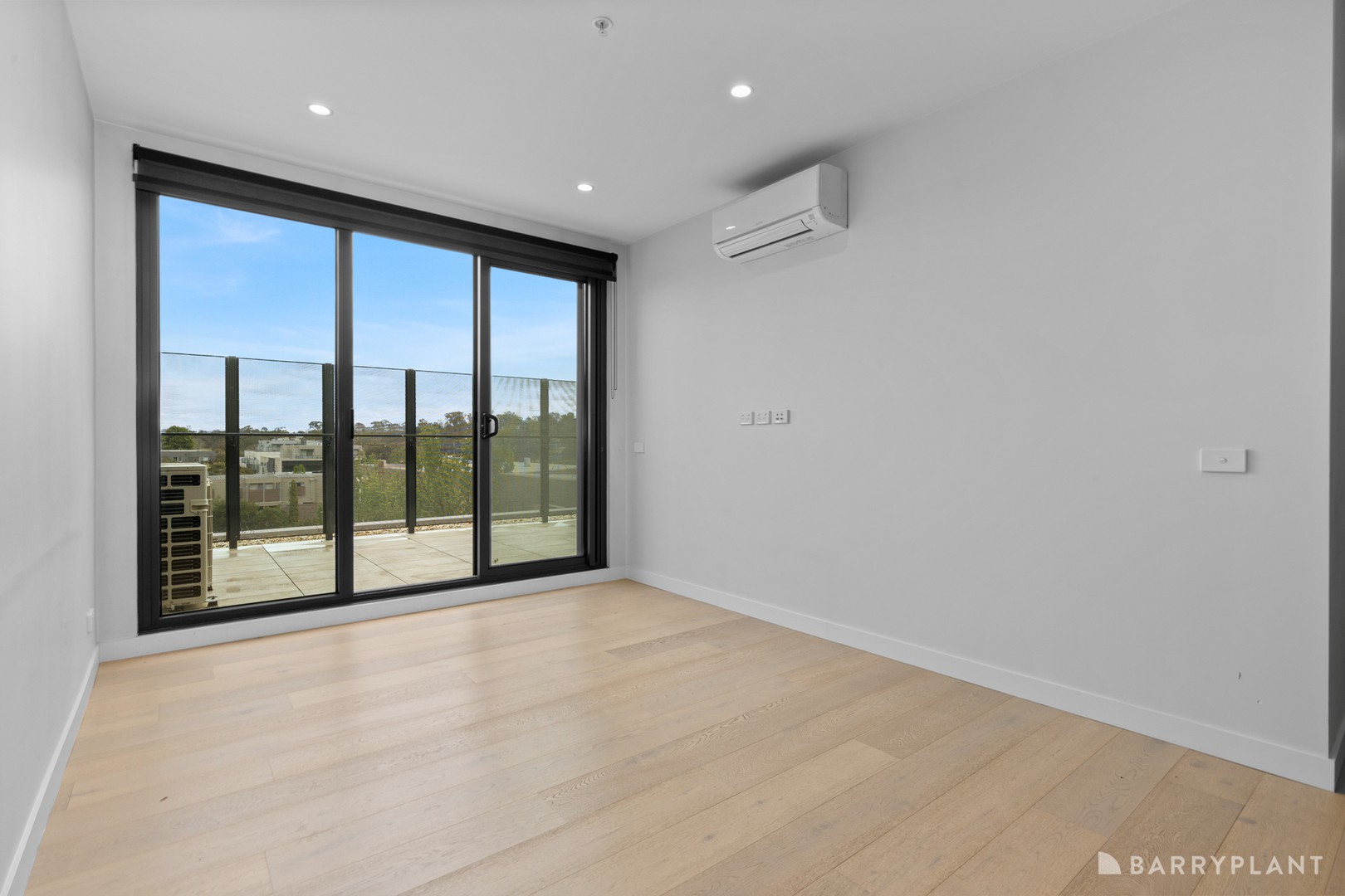 302/8 Bourke Street, Ringwood, VIC 3134, Ringwood - Thumbnail 3