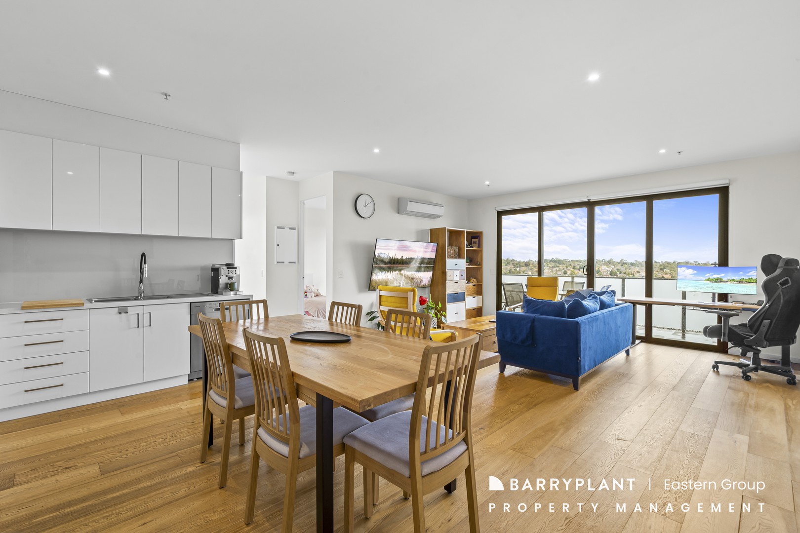 303/187 Reynolds Road, Doncaster East, VIC 3109 - Thumbnail 2 - 11/07/2025