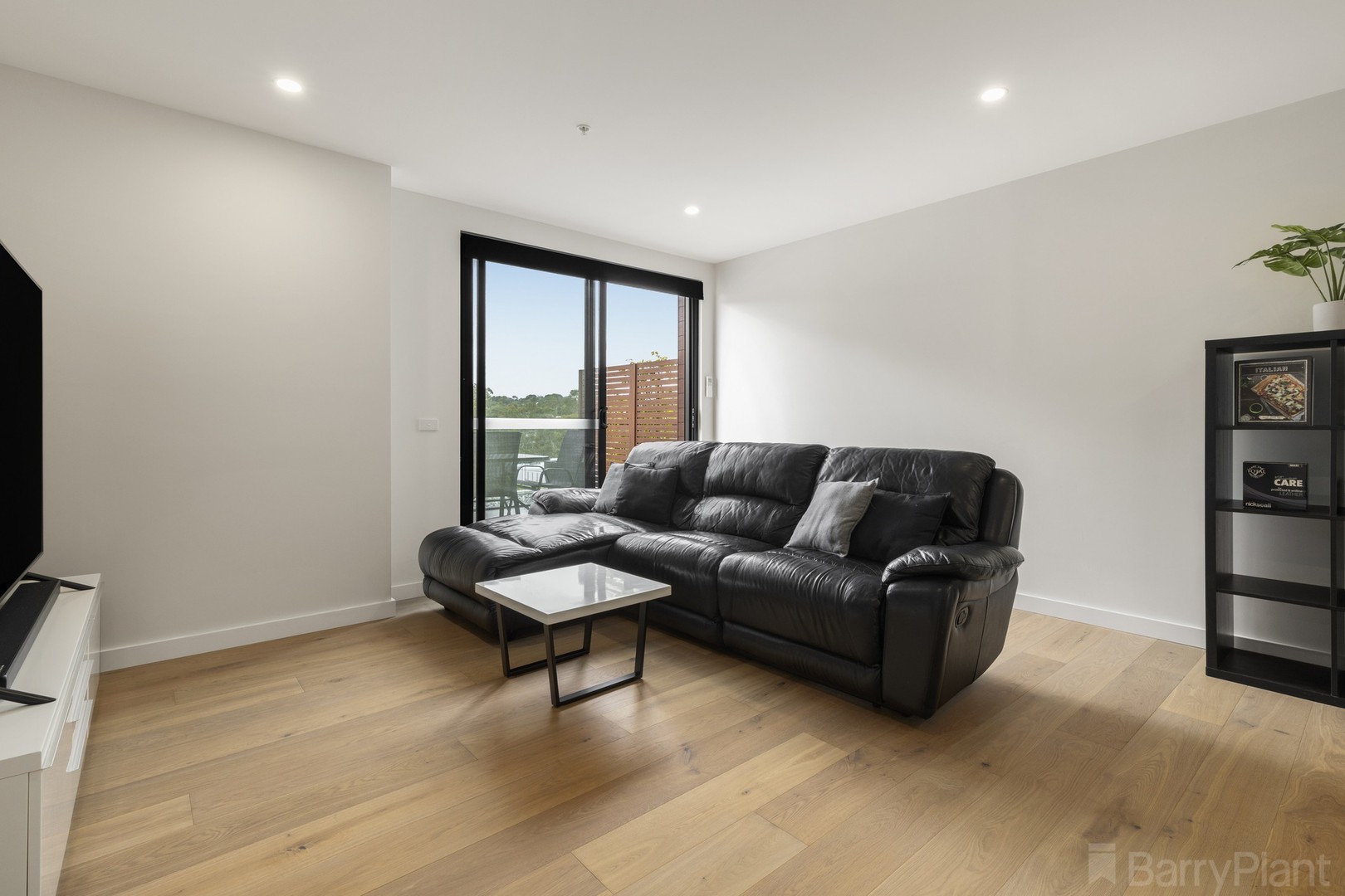 303/1B Nelson Street, Ringwood, VIC 3134, Ringwood - Thumbnail 2
