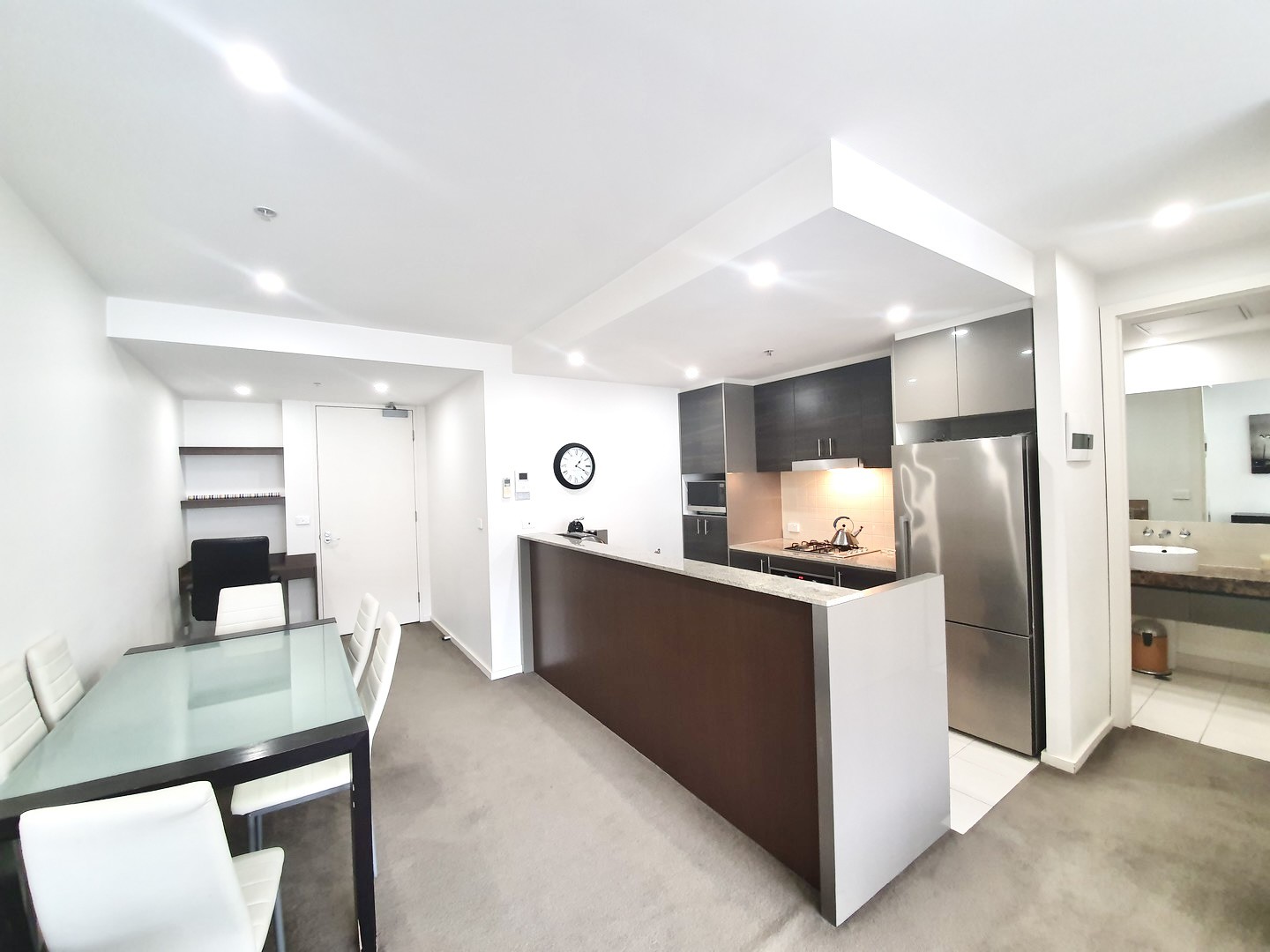 303/57 Bay Street, Port Melbourne, VIC 3207 - Thumbnail 2 - 06/09/2024