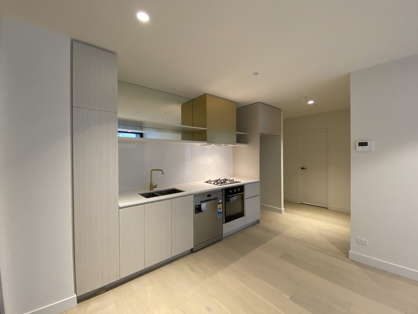 303/9 Shuter Street, Moonee Ponds, VIC 3039, Moonee Ponds - Thumbnail 2
