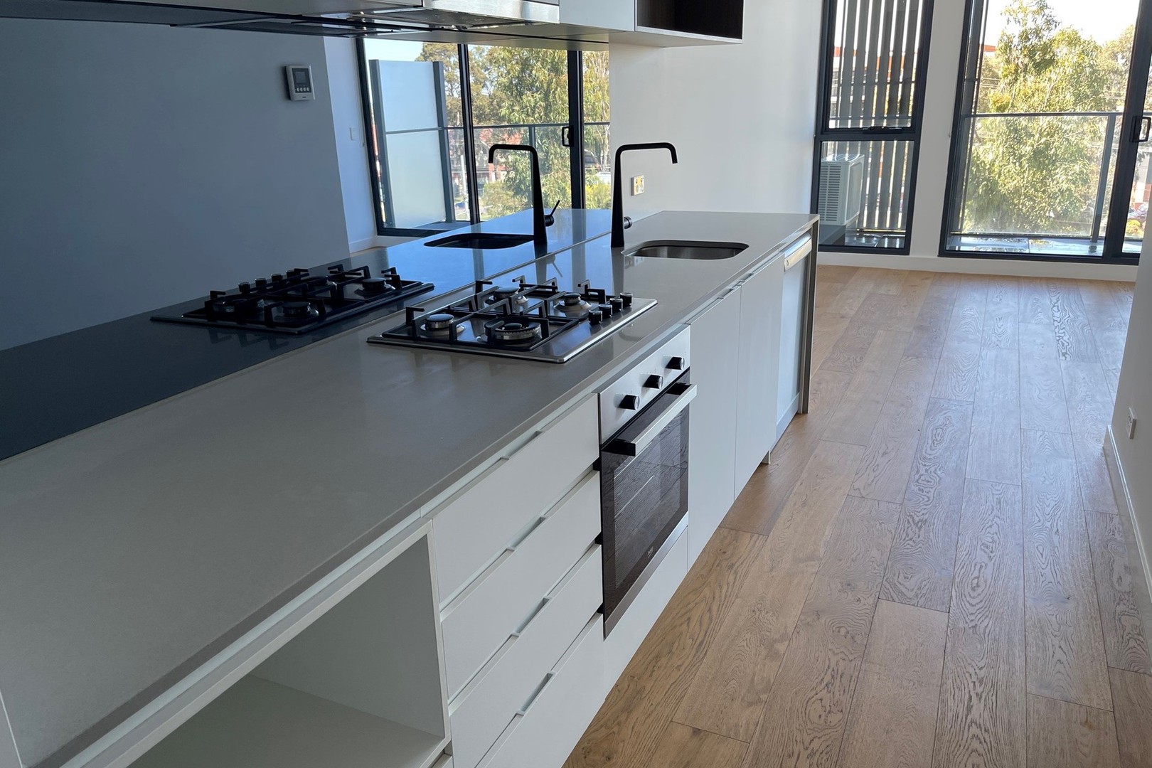 303b/1093 Plenty Road, Bundoora, VIC 3083 - Thumbnail 2 - 11/05/2021