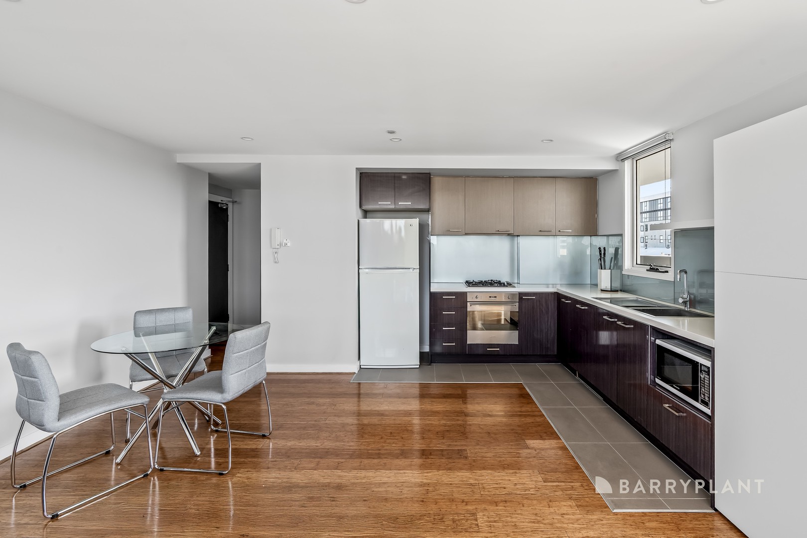 304/17 Robbs Parade, Northcote, VIC 3070 - Thumbnail 2 - 23/04/2025