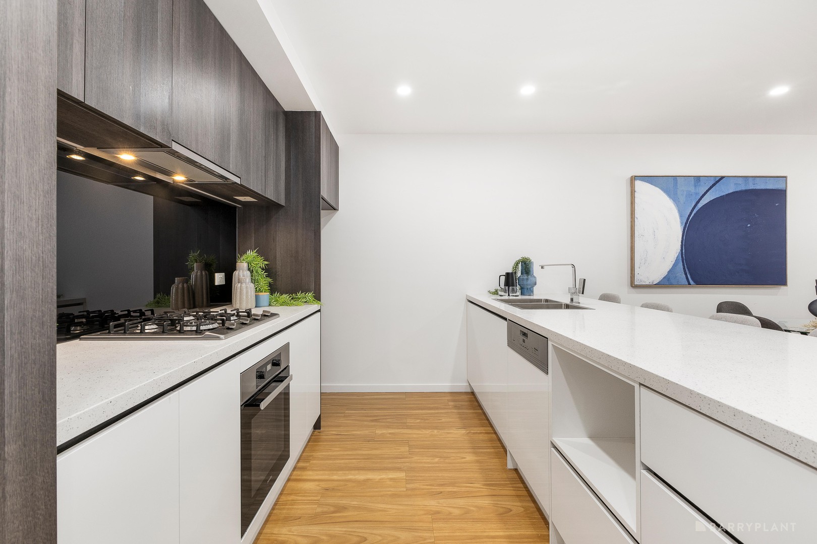 304/5 Red Hill Terrace, Doncaster East, VIC 3109 - Thumbnail 2 - 17/09/2025