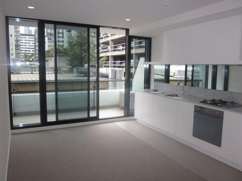 304/52 Park Street, South Melbourne, VIC 3205 - Thumbnail 2 - 05/11/2025