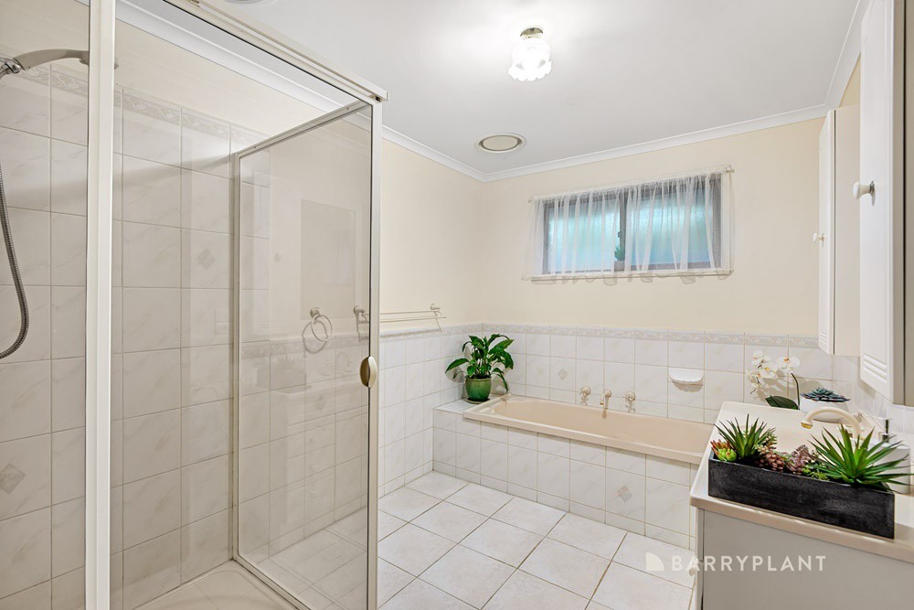 304 Windermere Drive, Ferntree Gully, VIC 3156, Ferntree Gully - Thumbnail 8