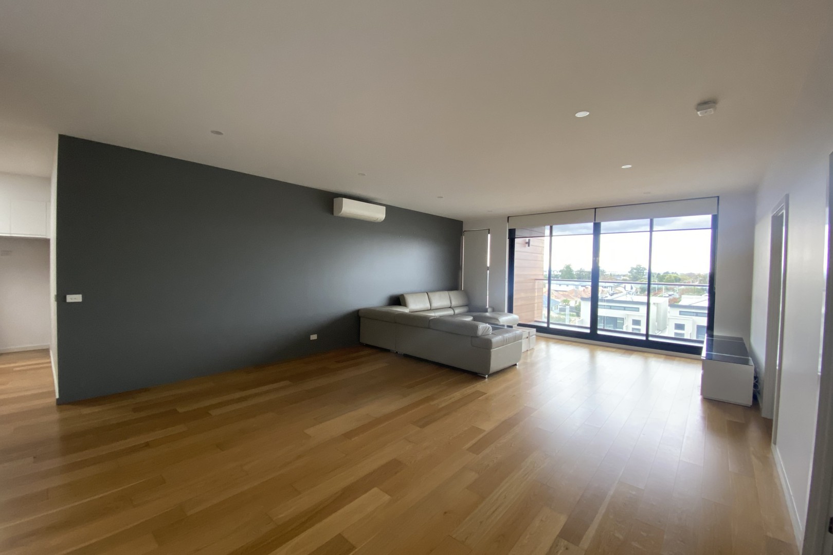 304B/58 Johnson Street, Reservoir, VIC 3073 - Thumbnail 1 - 08/12/2025