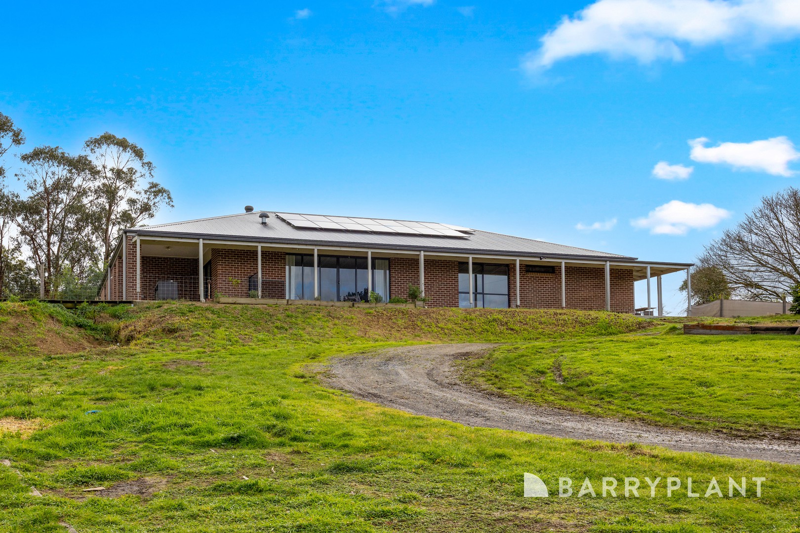 305 Bass Valley Road, Loch, VIC 3945 - Thumbnail 2 - 10/08/2026