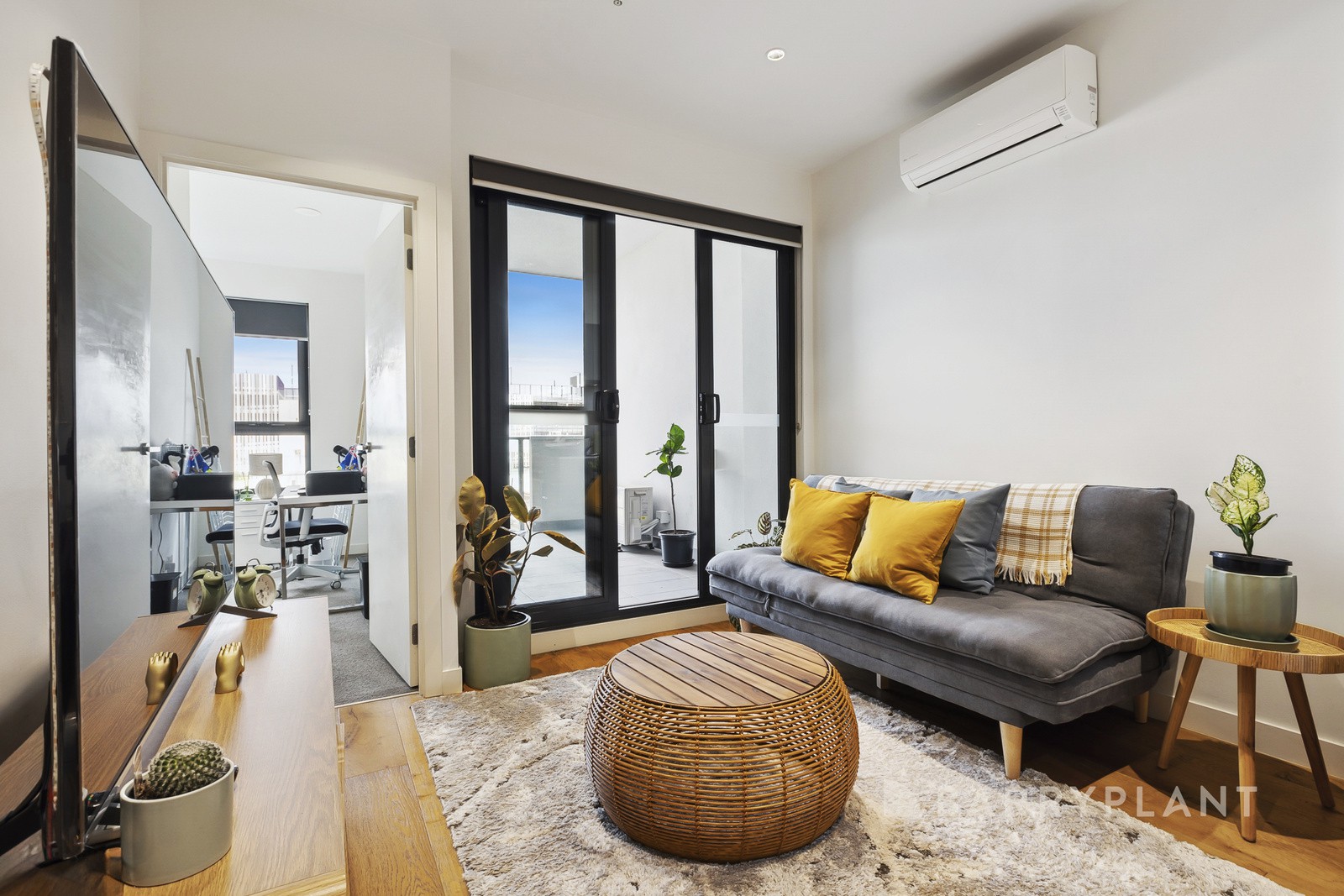 307/2-20 Clyde Street Mall, Frankston, VIC 3199 - Thumbnail 2 - 19/09/2023