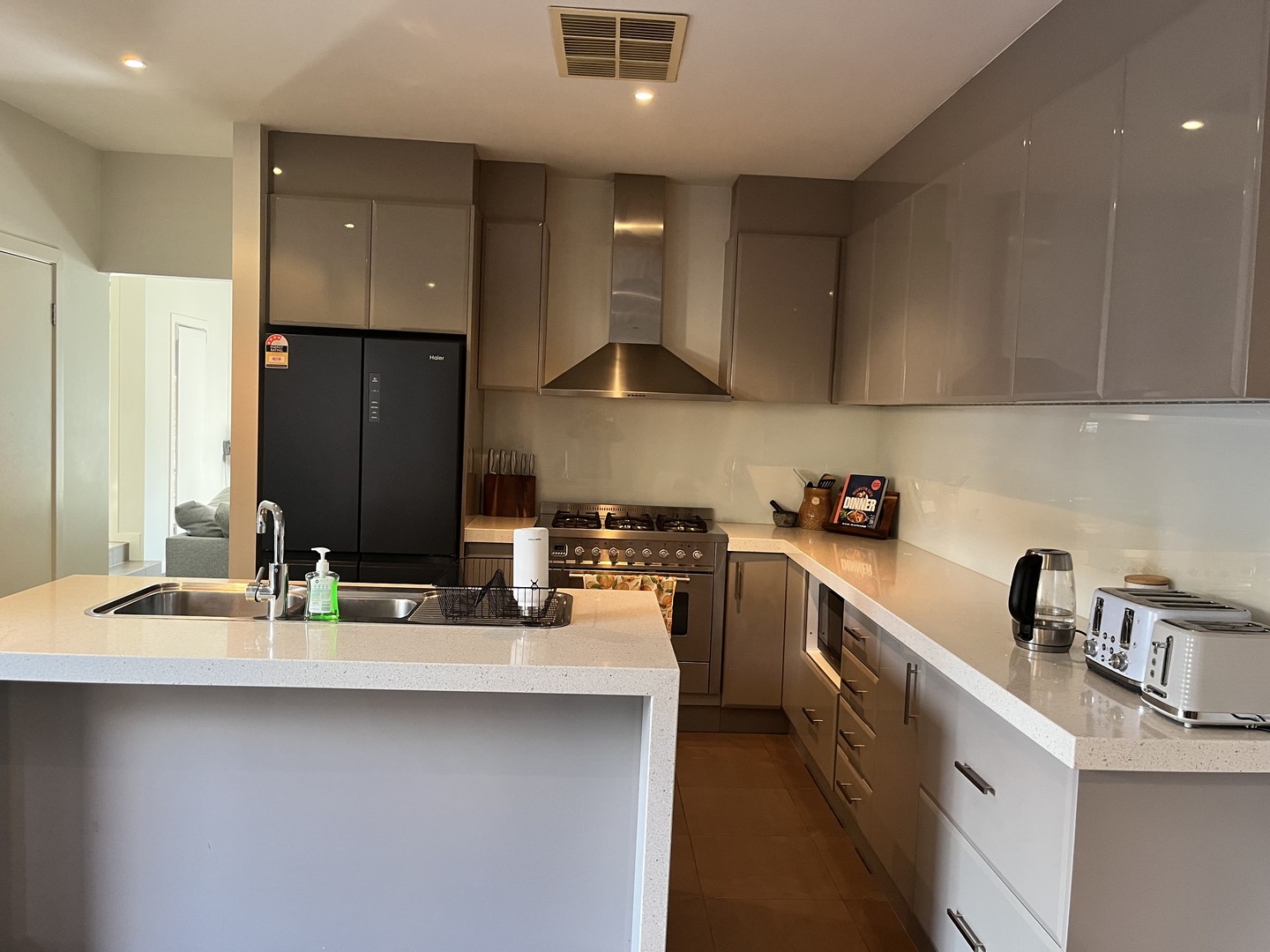 308 Hawthorn Rd, Vermont South, VIC 3133, Vermont South - Thumbnail 6