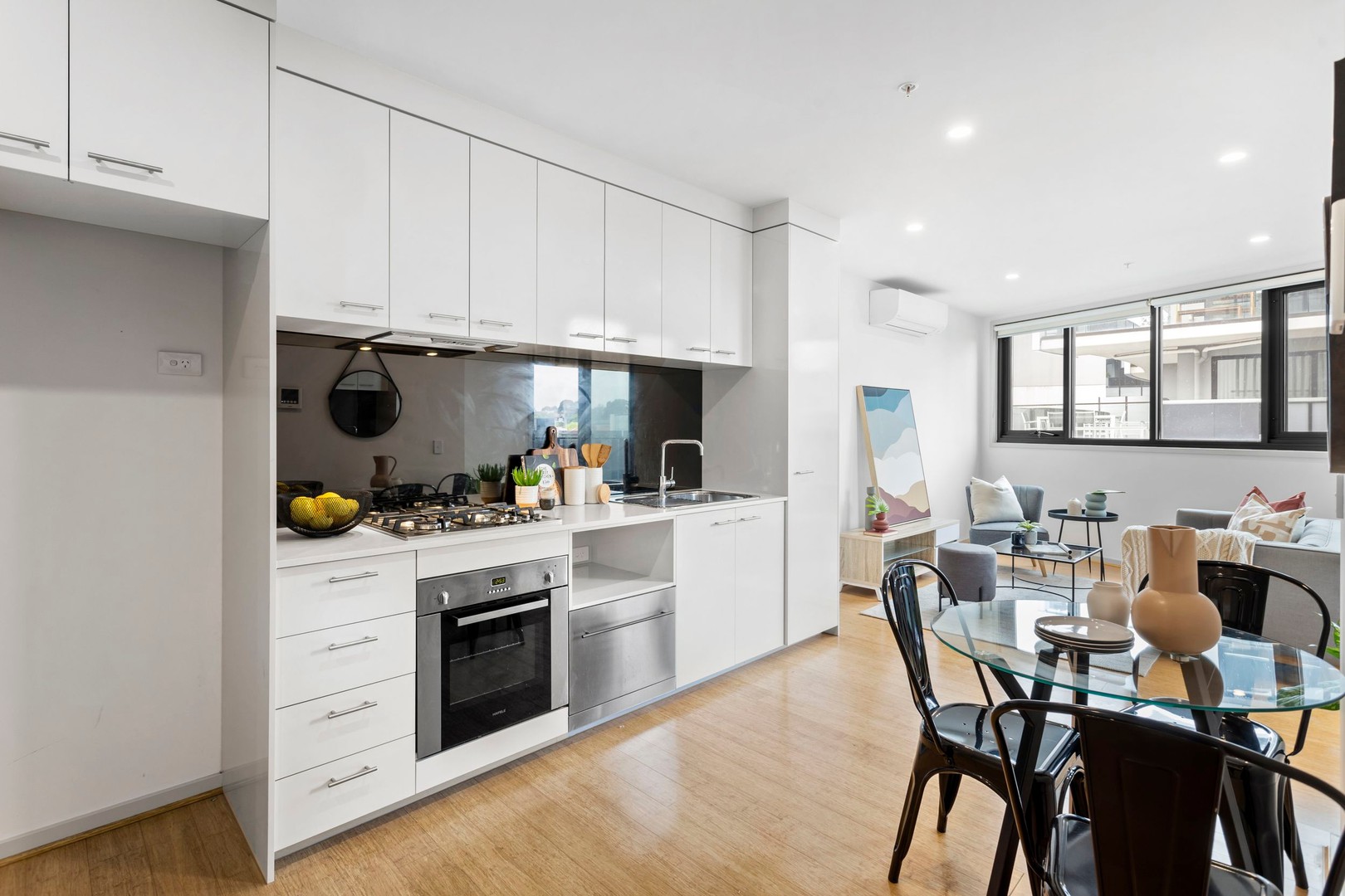 309/316 Pascoe Vale Road, Essendon, VIC 3040, Essendon - Thumbnail 2