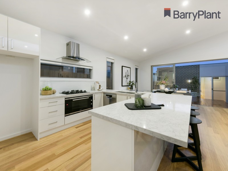 30A Carnoustie Grove, Mornington, VIC 3931, Mornington - Thumbnail 6