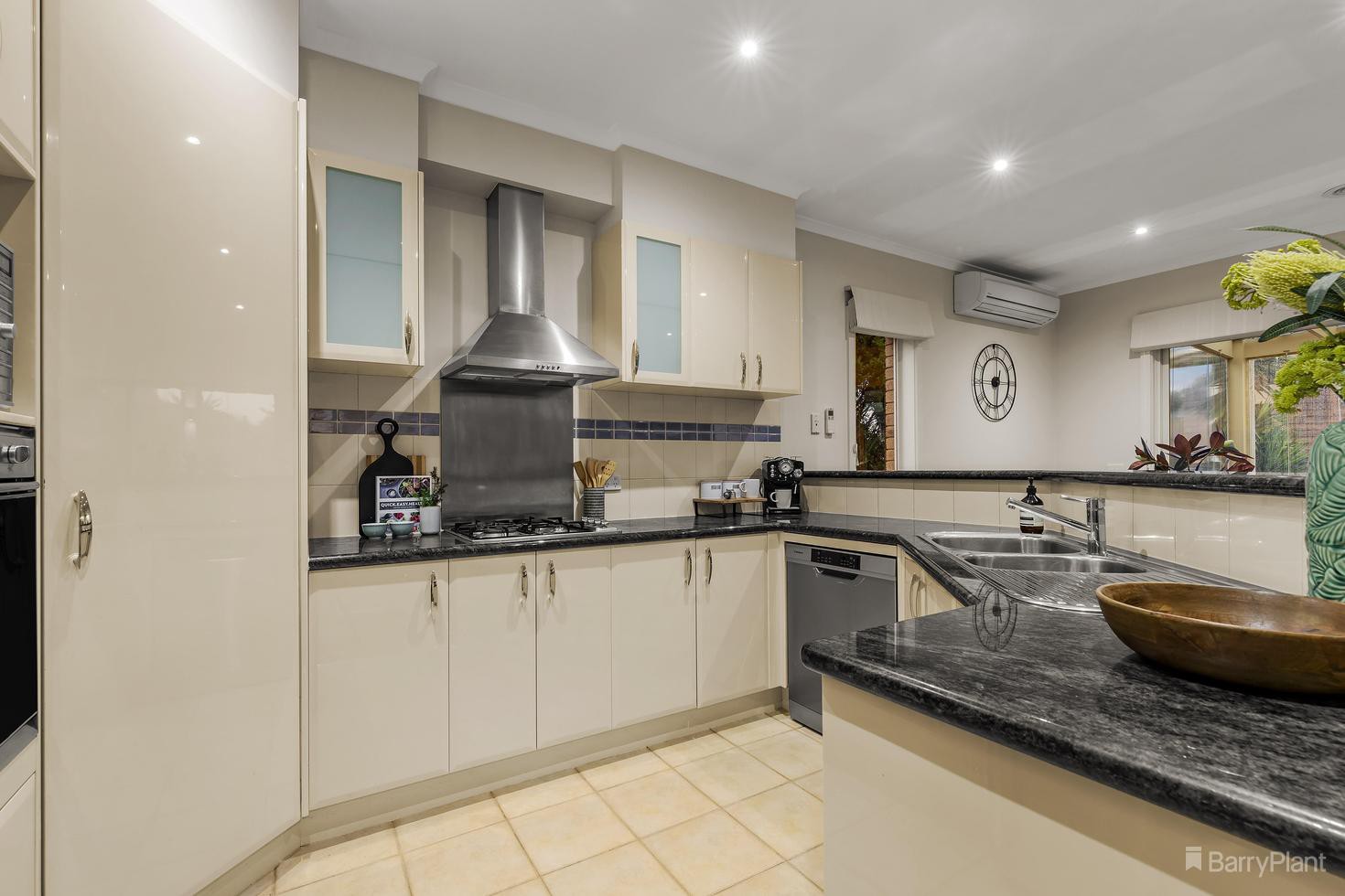 30A Casey Crescent, Viewbank, VIC 3084, Viewbank - Thumbnail 3