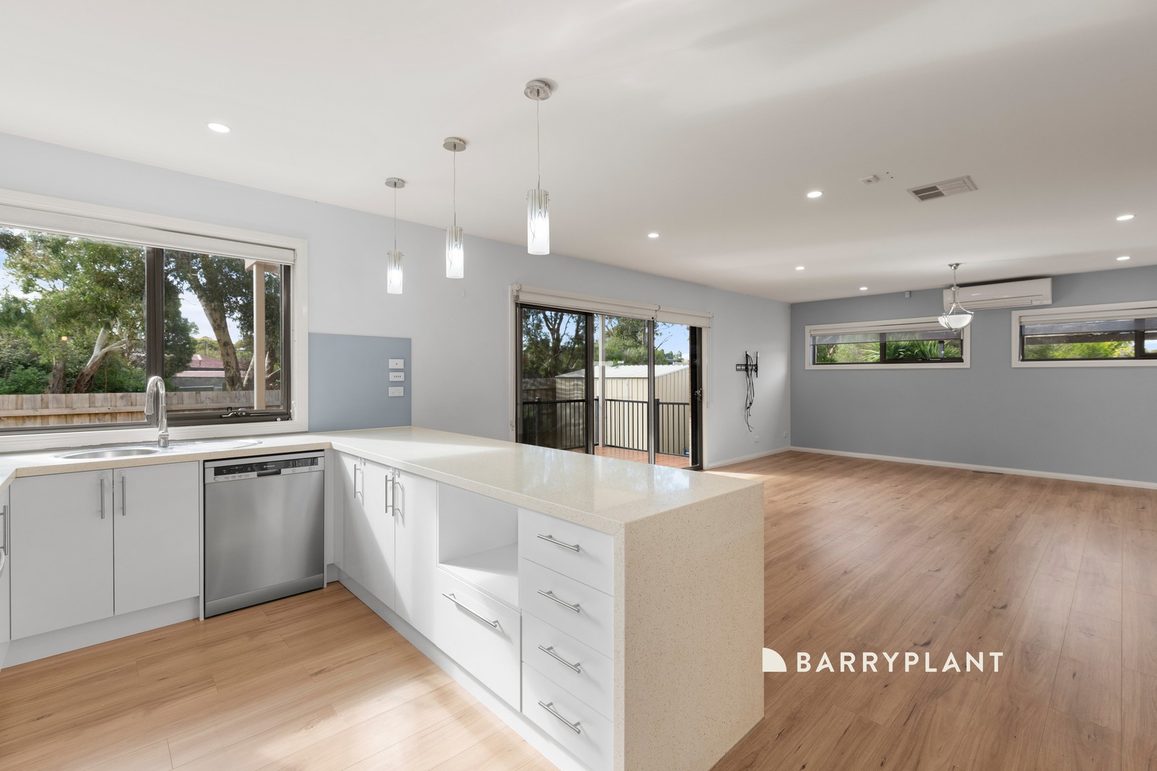 30A Green Valley Crescent, Hampton Park, VIC 3976 - Thumbnail 2 - 21/08/2024