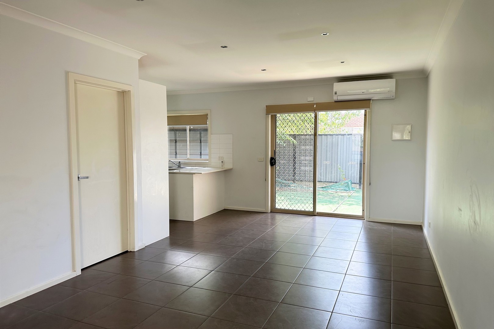 31/29 Ardsley Circuit, Craigieburn, VIC 3064 - Thumbnail 2 - 14/03/2023