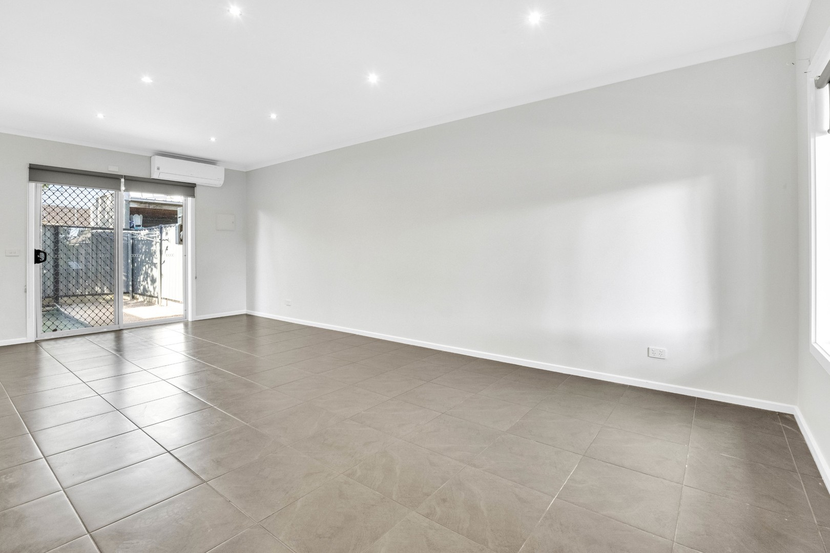 31/29 Ardsley Circuit, Craigieburn, VIC 3064 - Thumbnail 2 - 15/04/2025