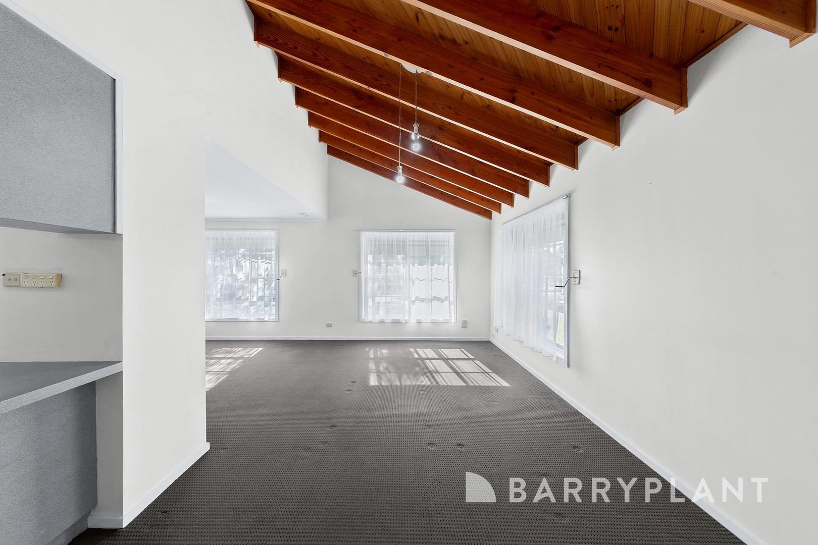 31 Barellan Close, St Albans, VIC 3021, St Albans - Thumbnail 4