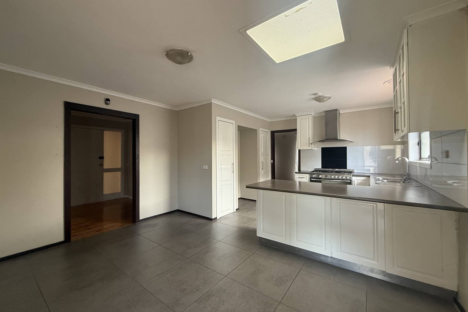 31 Belmont Avenue, Keilor Downs, VIC 3038, Keilor Downs - Thumbnail 3
