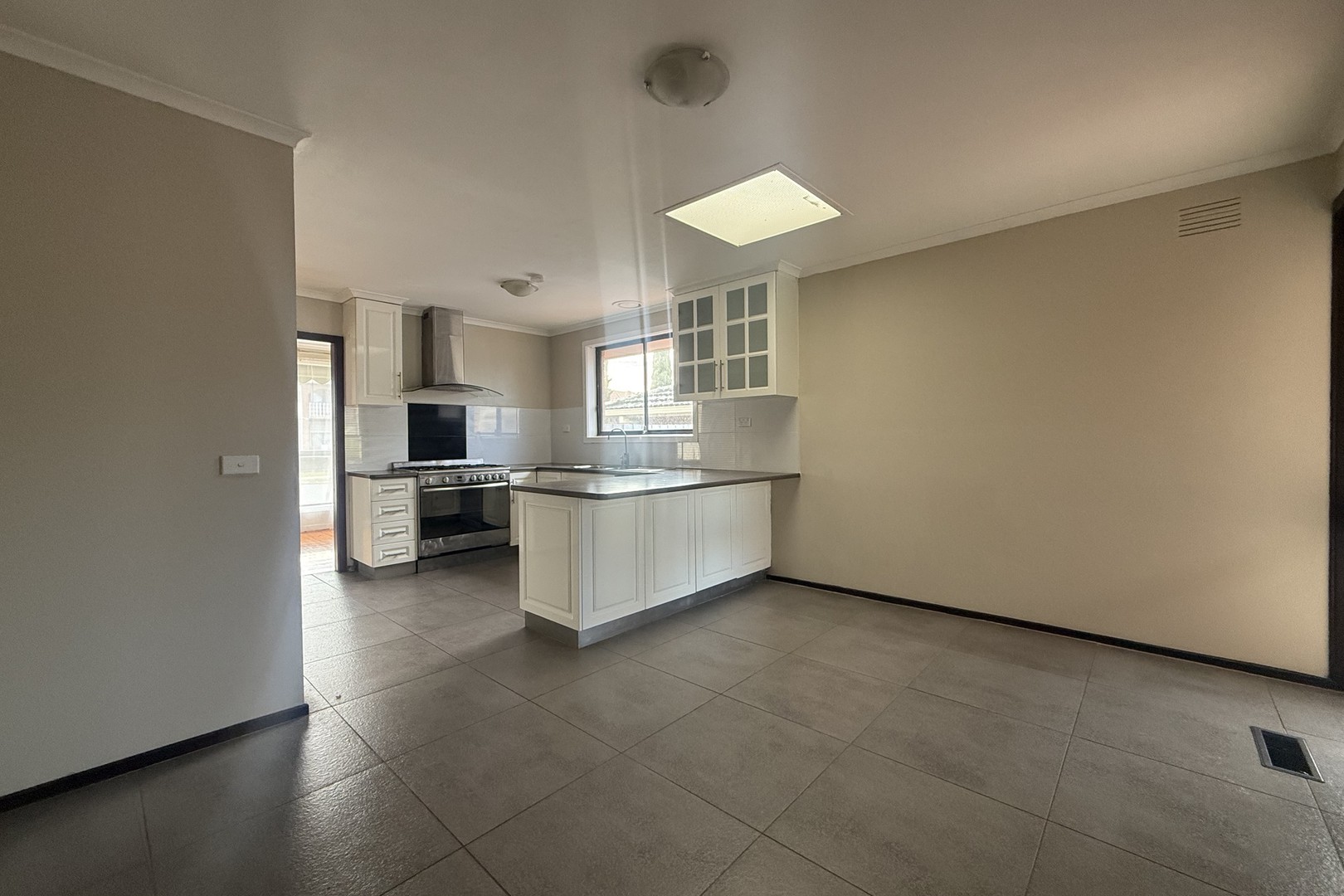 31 Belmont Avenue, Keilor Downs, VIC 3038, Keilor Downs - Thumbnail 6