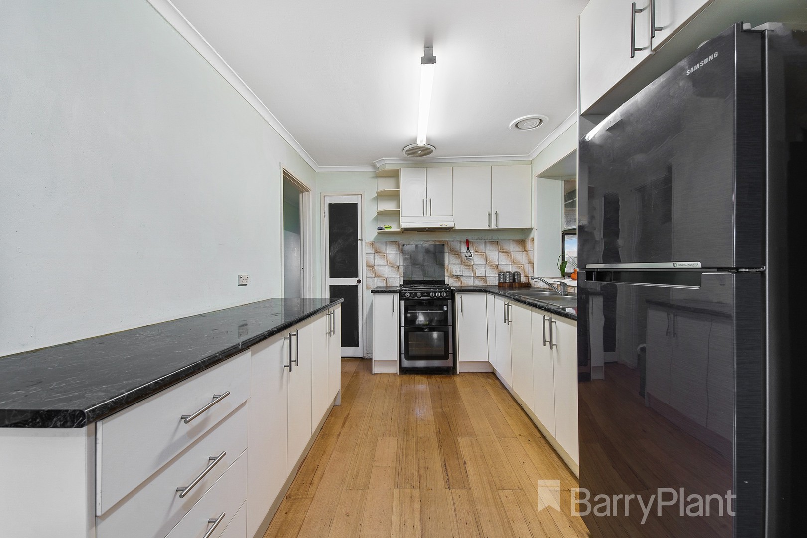31 Blackwood DriveMelton South, VIC 3338, Melton South - Thumbnail 8
