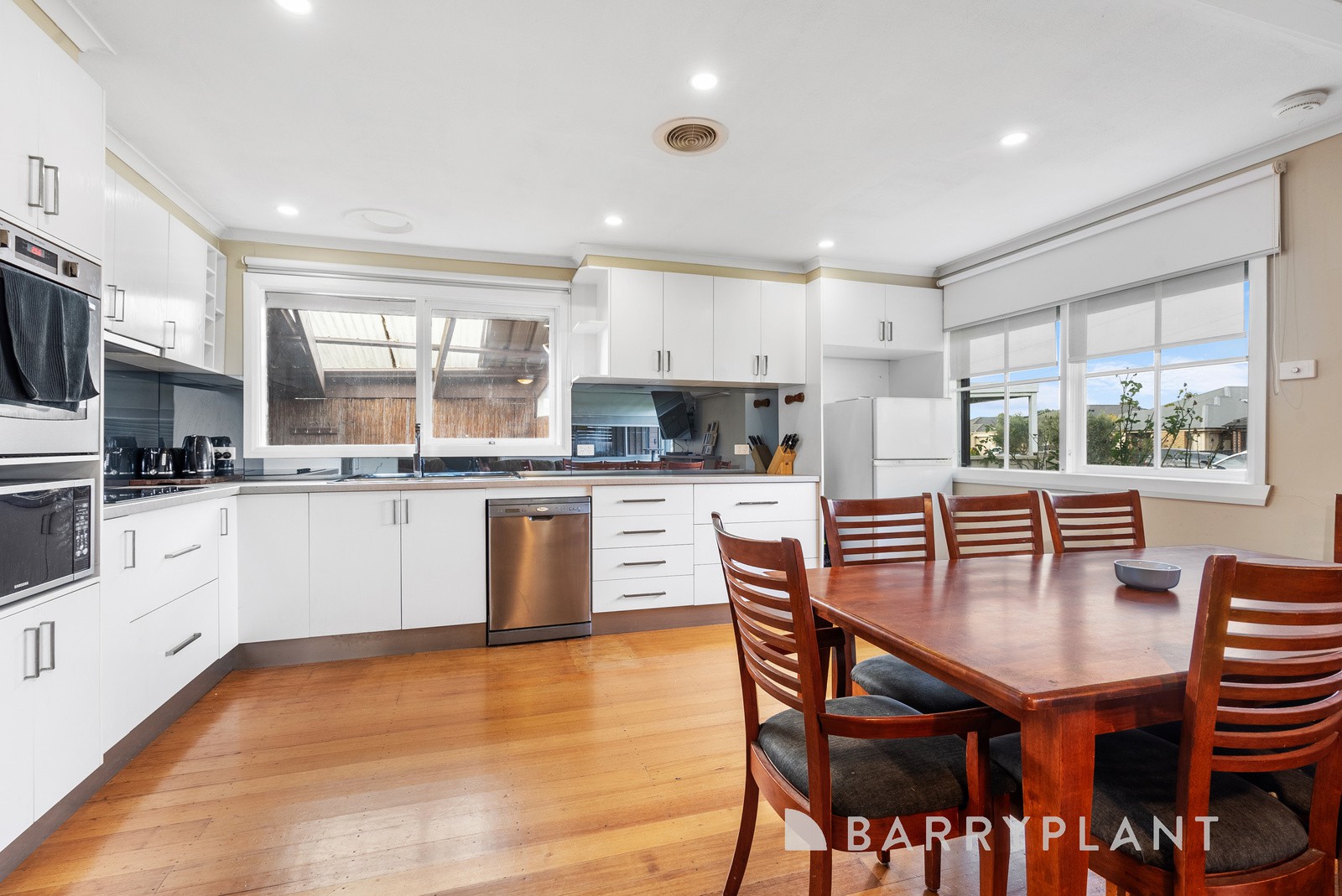 31 Bridge Road, Melton South, VIC 3338, Melton South - Thumbnail 5