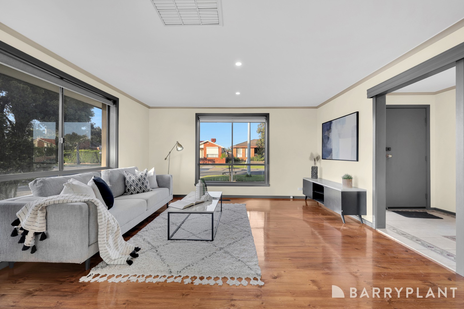 31 Centenary Drive, Mill Park, VIC 3082, Mill Park - Thumbnail 3
