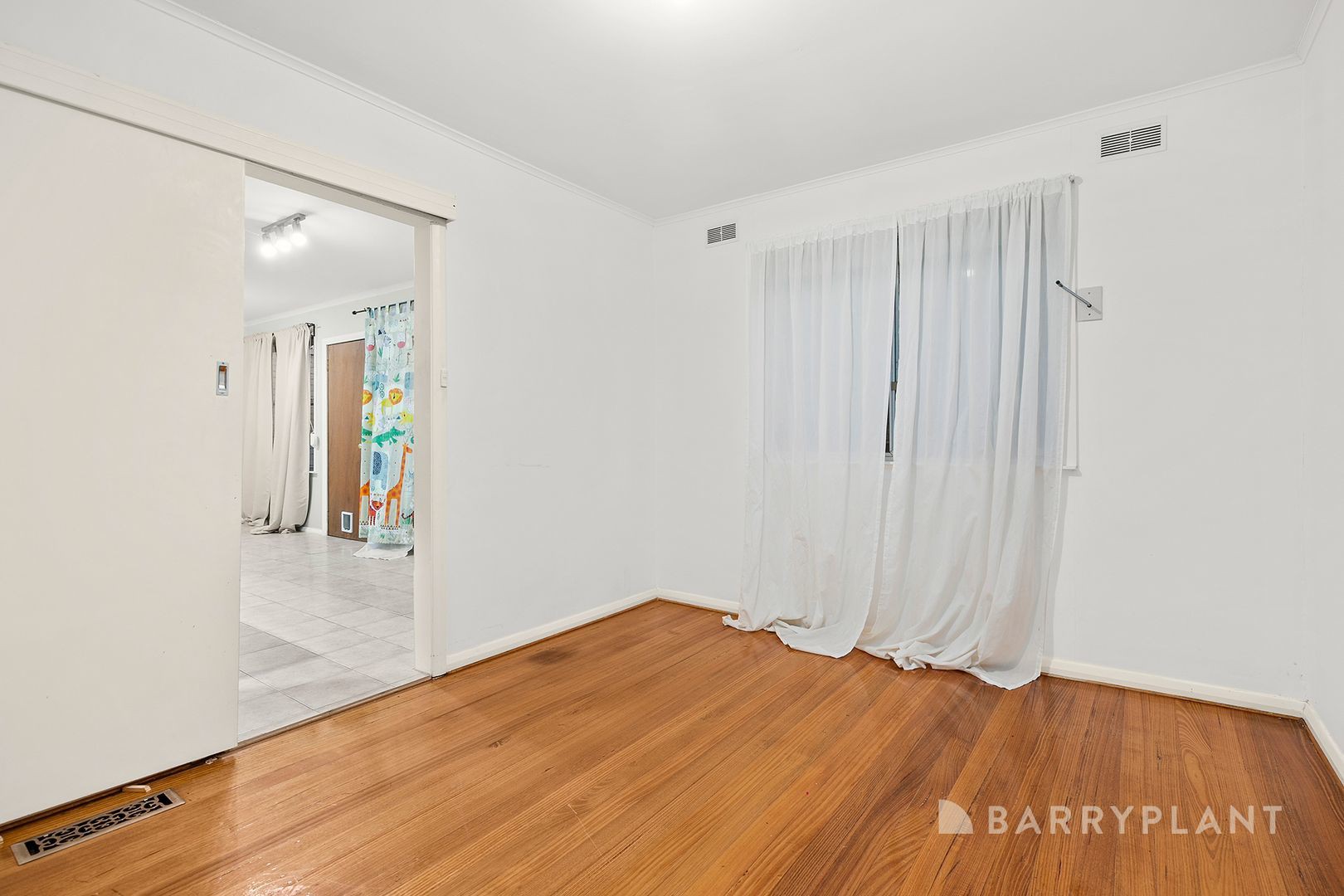 31 Chapman Avenue, Glenroy, VIC 3046, Glenroy - Thumbnail 7
