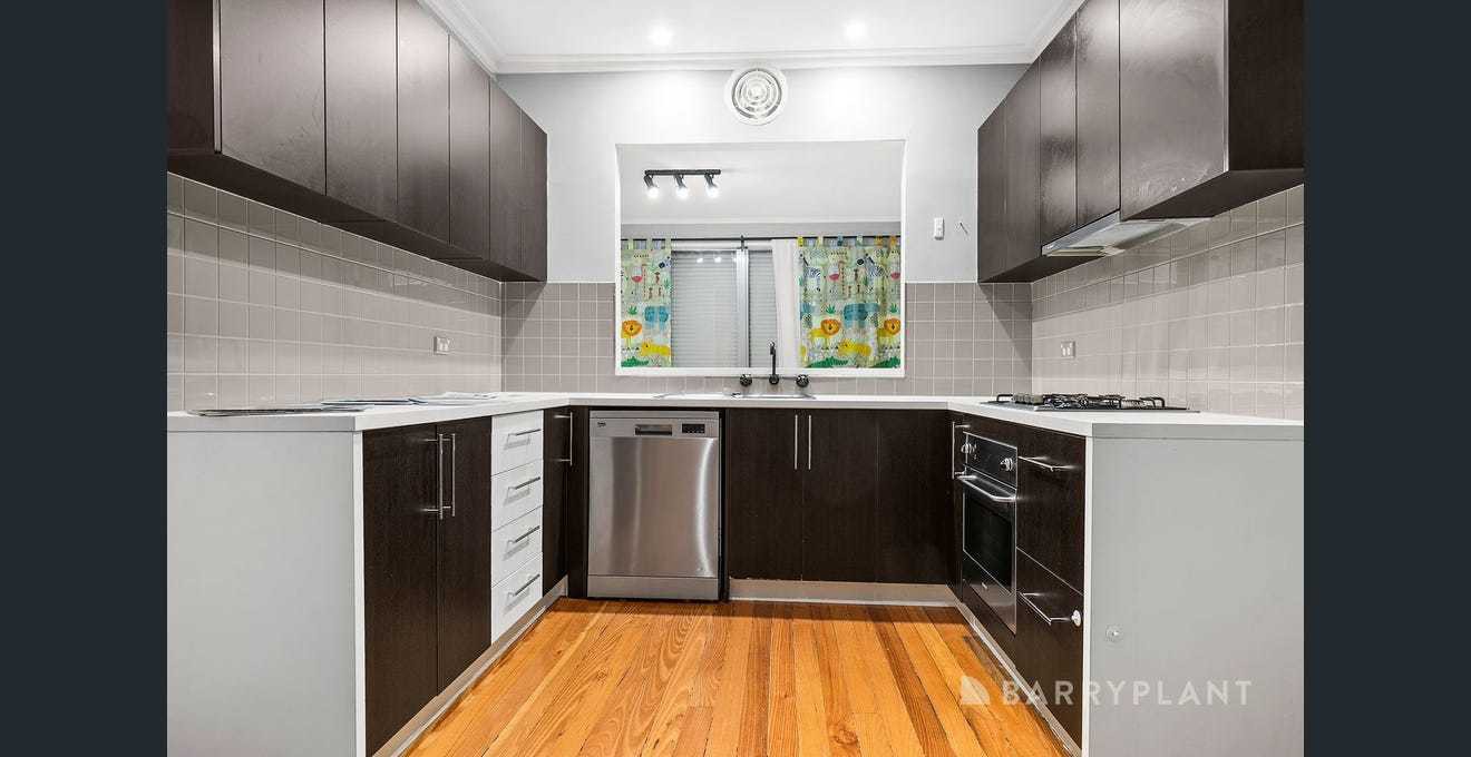 31 Chapman Avenue, Glenroy, VIC 3046, Glenroy - Thumbnail 3