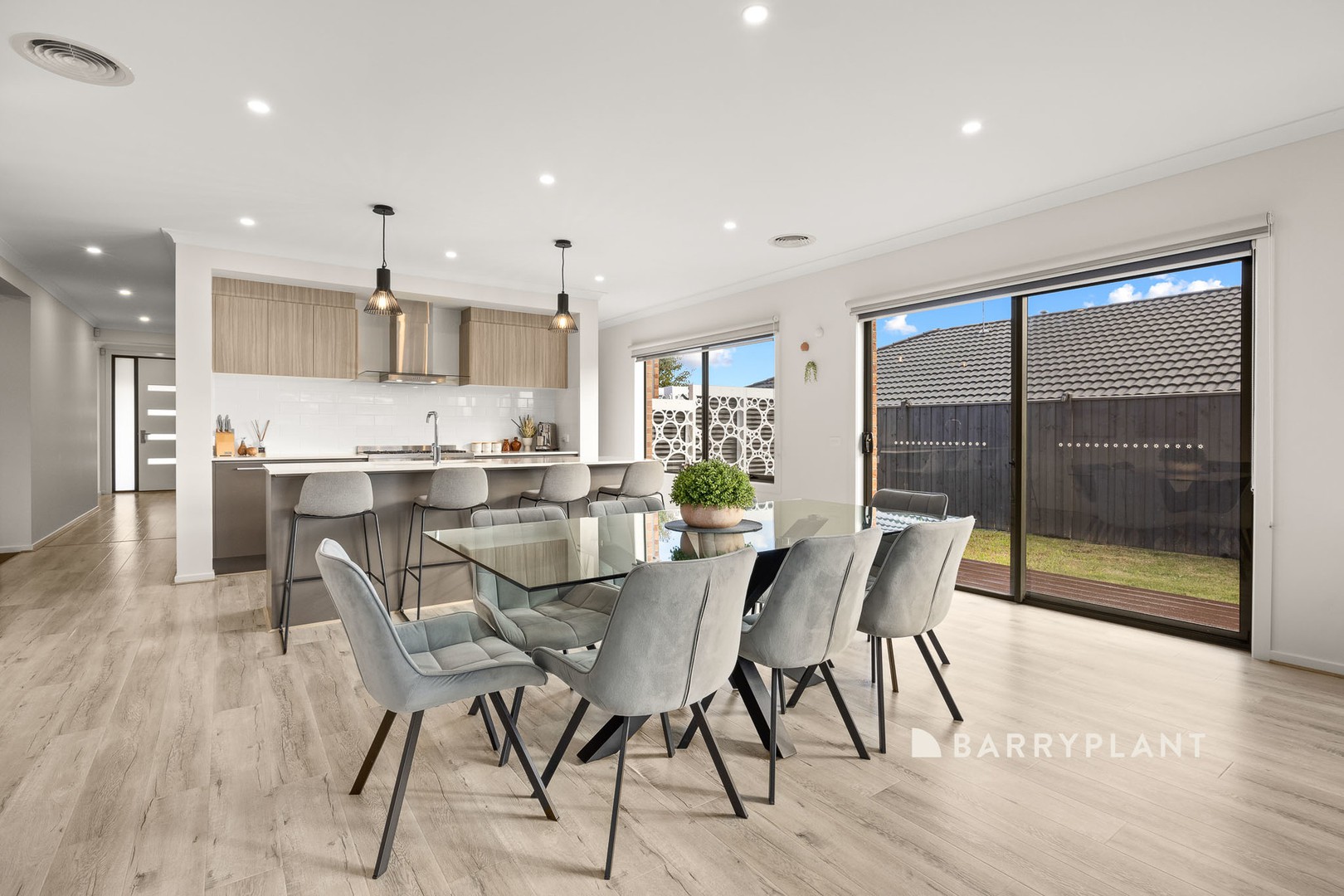 31 Cinnamon Street, Drouin, VIC 3818, Drouin - Thumbnail 4