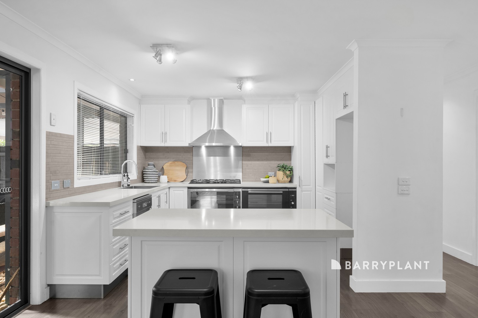 31 Cottswold Avenue, Narre Warren, VIC 3805, Narre Warren - Thumbnail 2