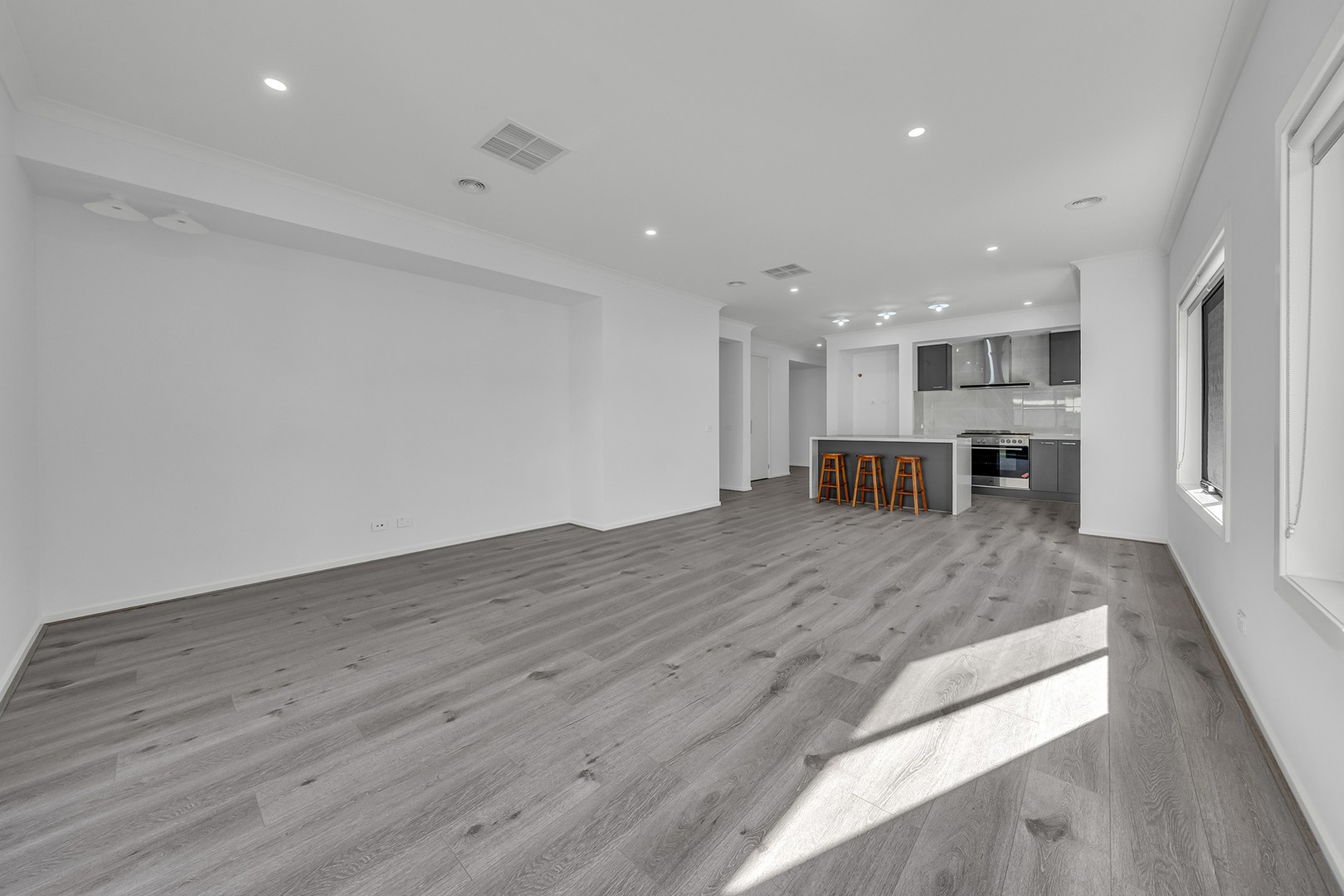 31 Cowal Street, Truganina, VIC 3029 - Thumbnail 1 - 07/05/2026