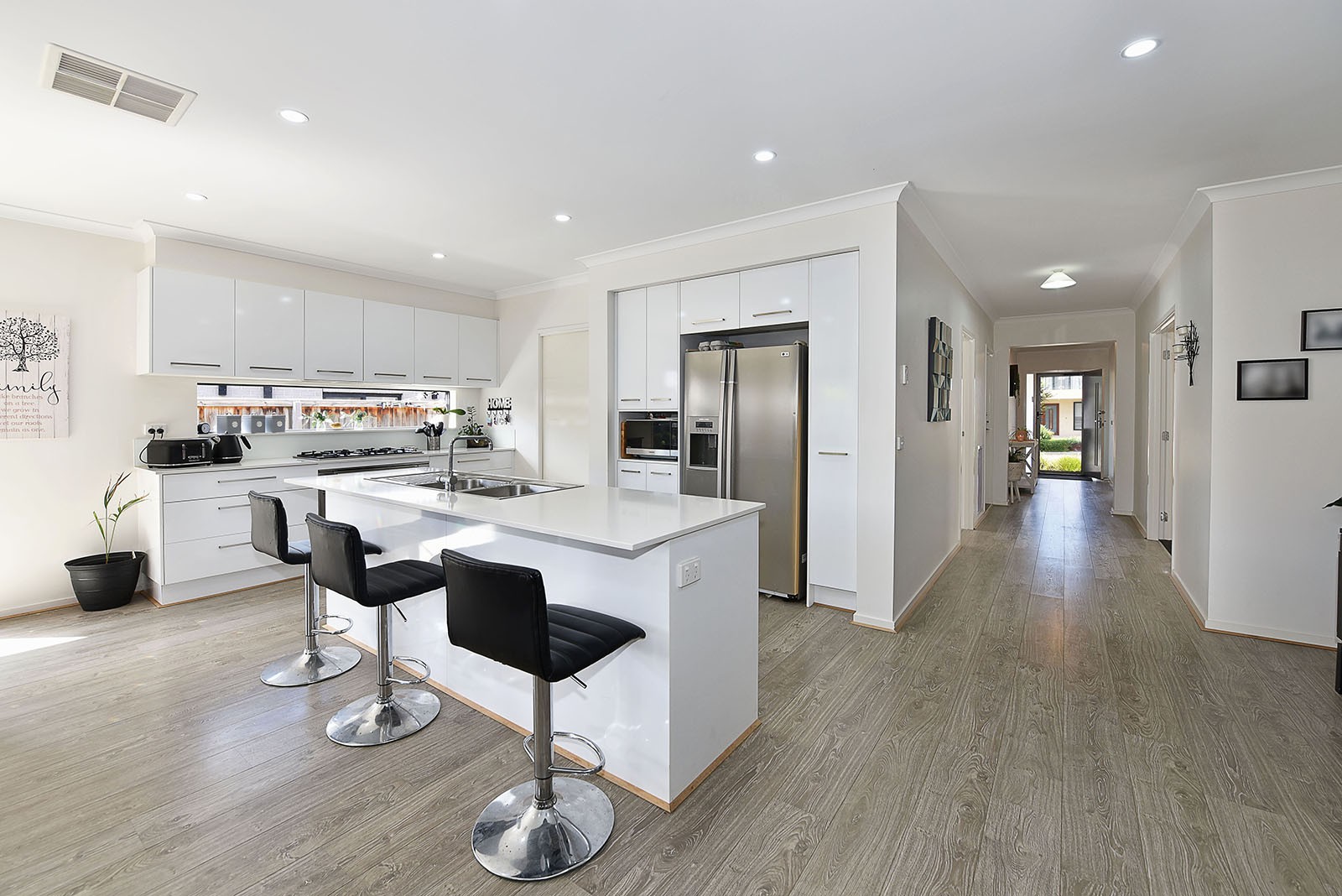 31 Emily Street, Greenvale, VIC 3059, Greenvale - Thumbnail 3