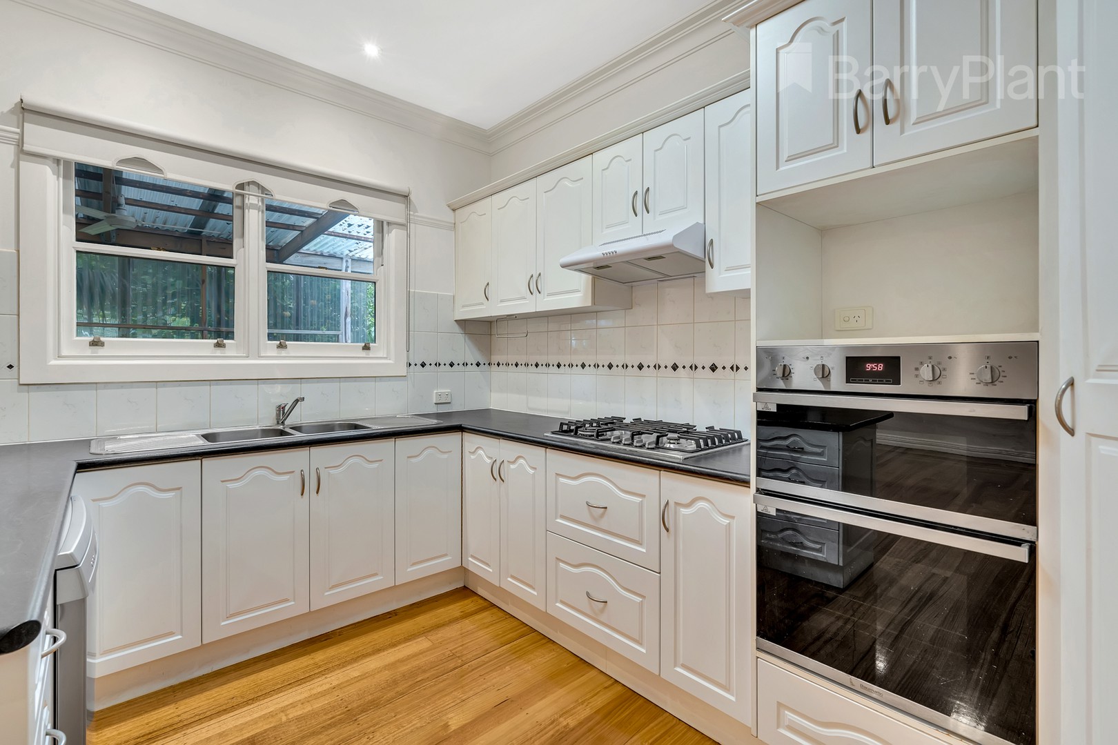 31 Excelsior Street, Reservoir, VIC 3073, Reservoir - Thumbnail 3