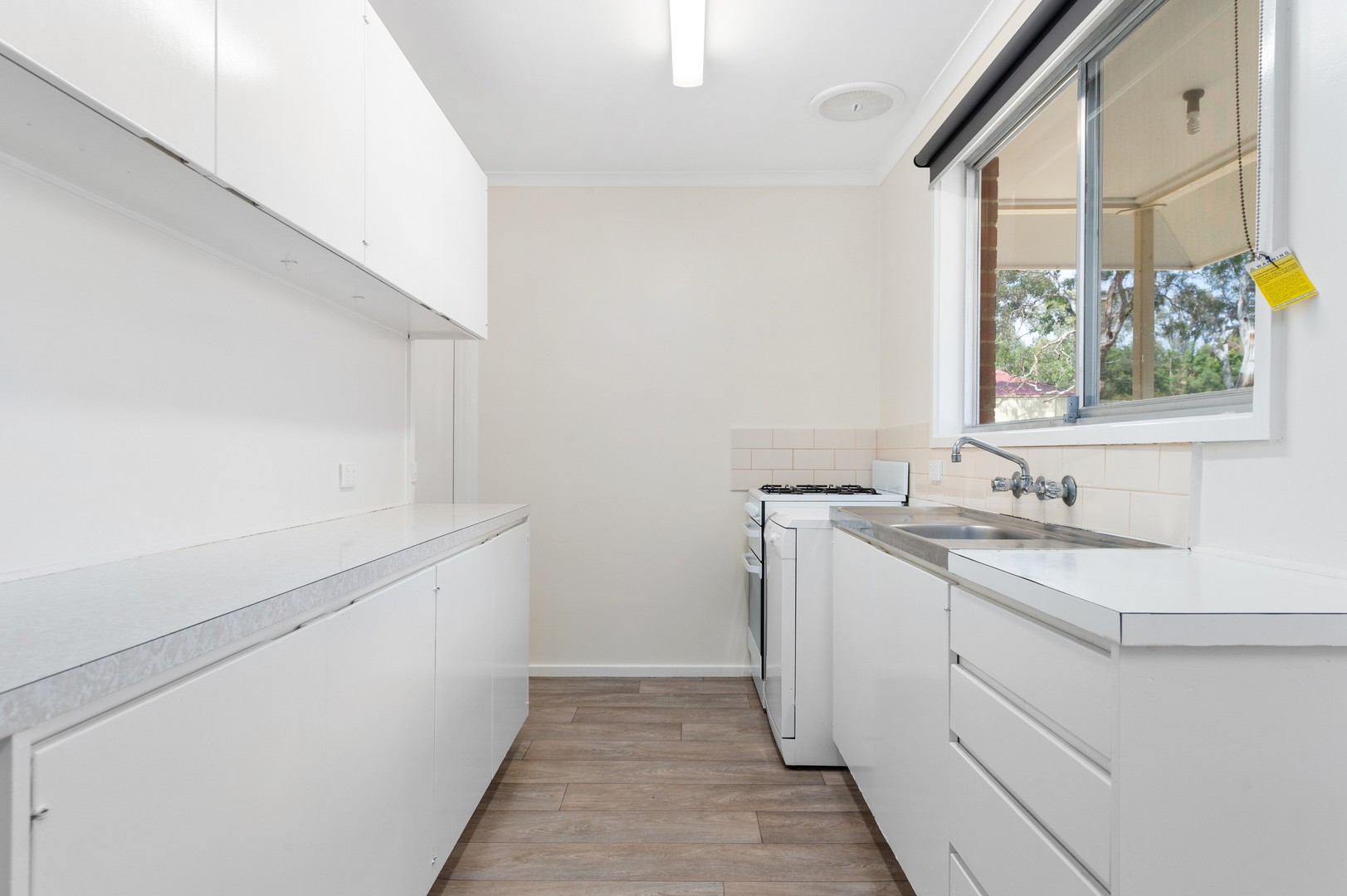 31 Fahey  Crescent, Yallambie, VIC 3085, Yallambie - Thumbnail 3