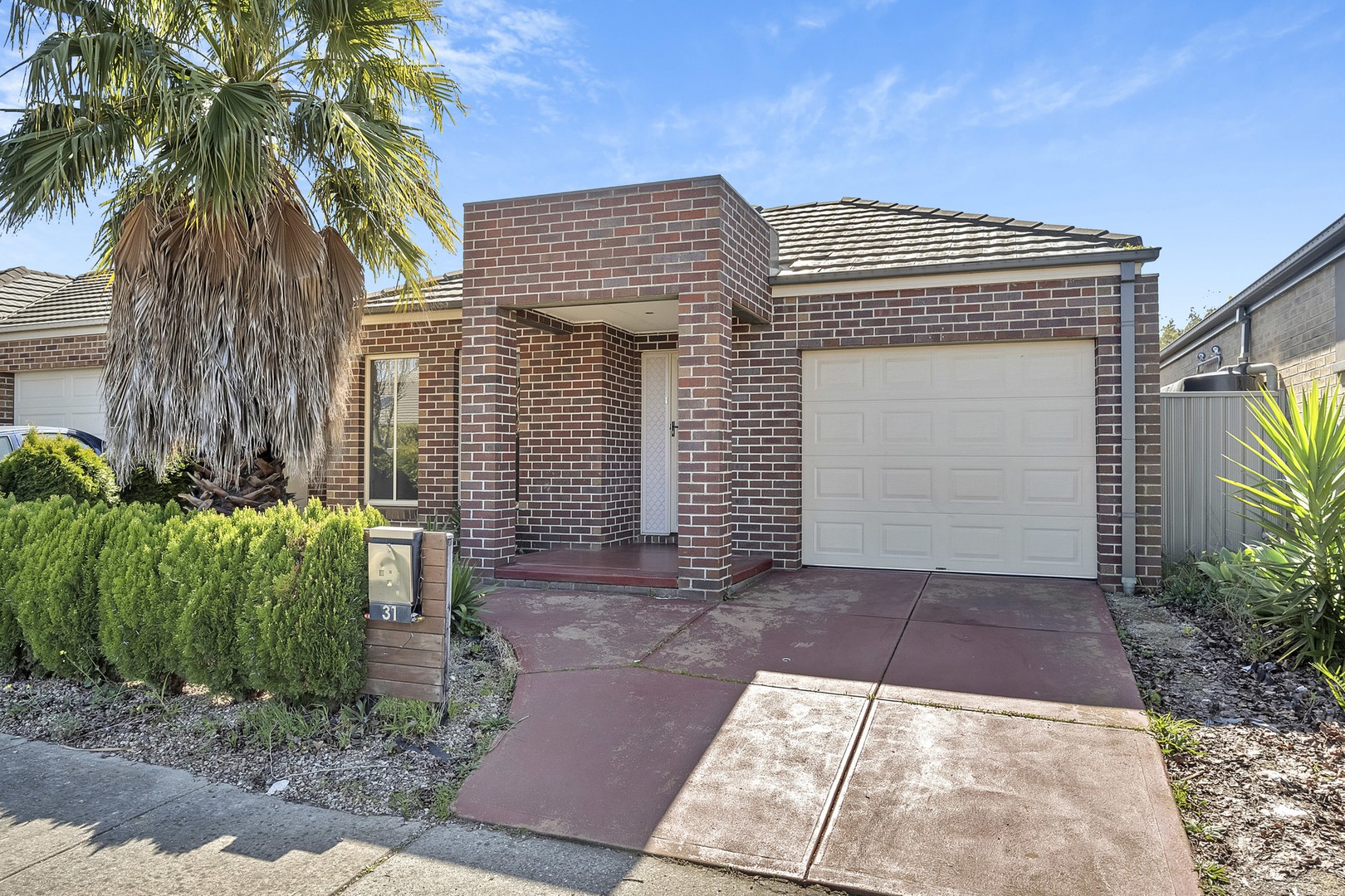 31 Flagstaff Loop, Craigieburn, VIC 3064 - Thumbnail 1 - 31/08/2026