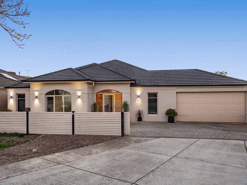 31 Forest Glade Way, Caroline Springs, VIC 3023 - Image - 19/10/2026