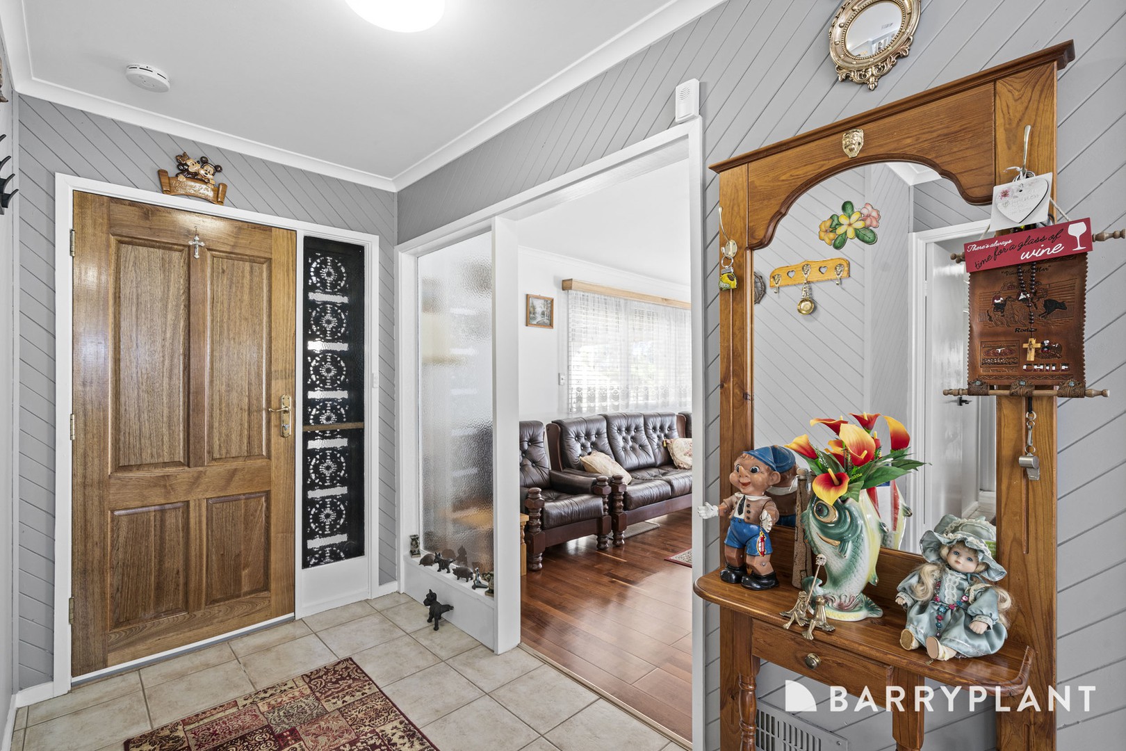 31 Hall Avenue, Altona Meadows, VIC 3028 - Thumbnail 2 - 22/03/2024