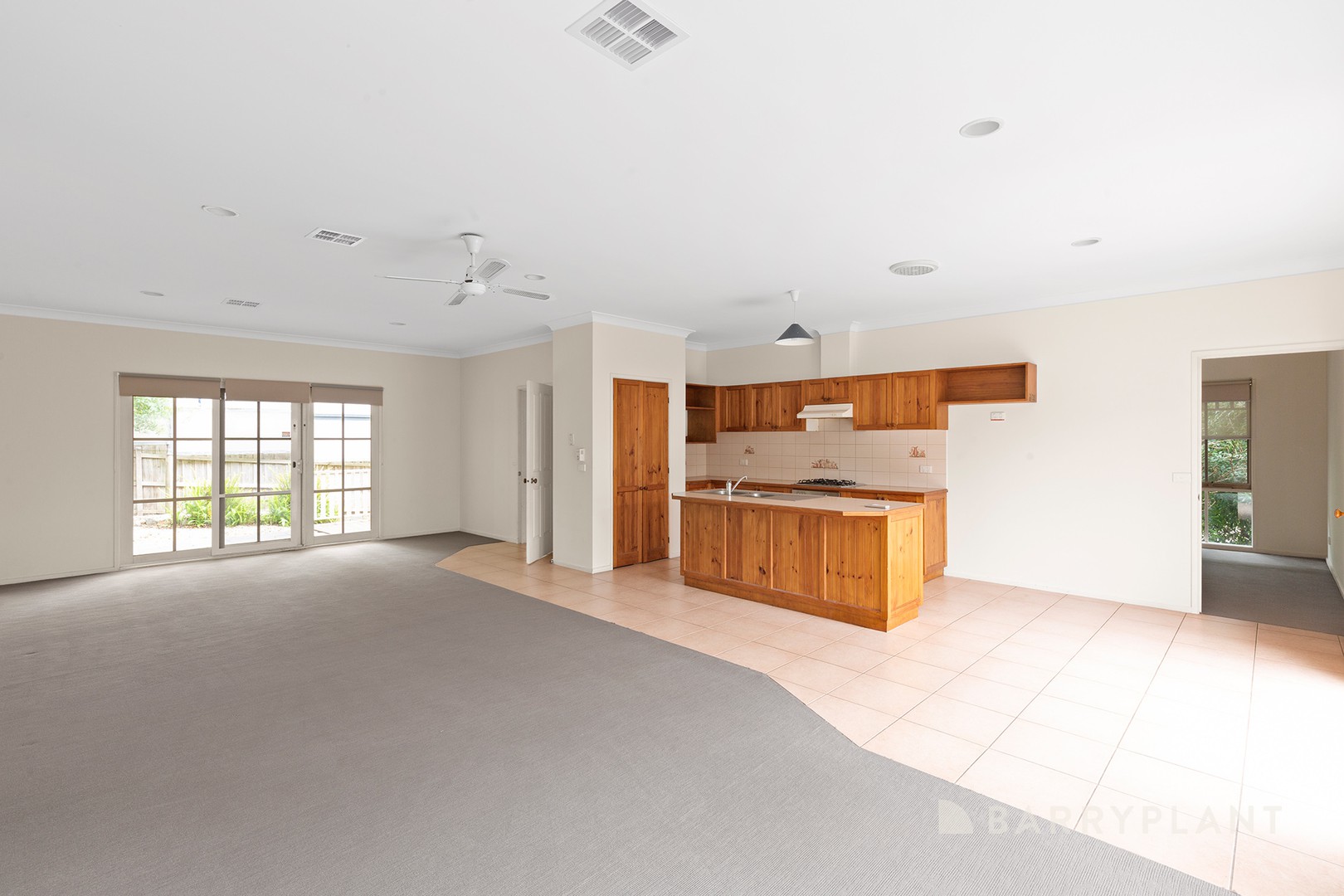 31 Harkaway Road, Berwick, VIC 3806, Berwick - Thumbnail 3