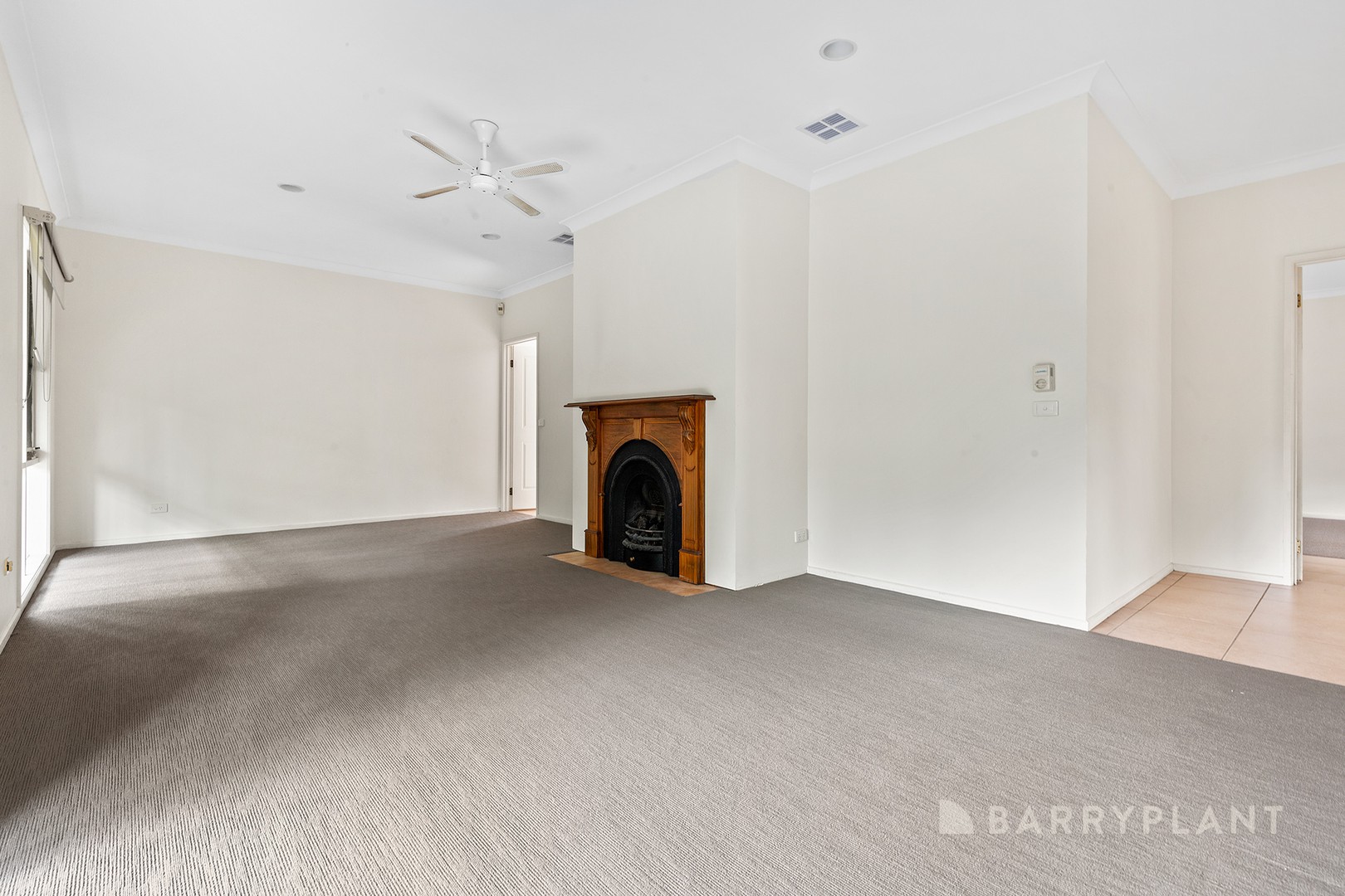 31 Harkaway Road, Berwick, VIC 3806, Berwick - Thumbnail 4