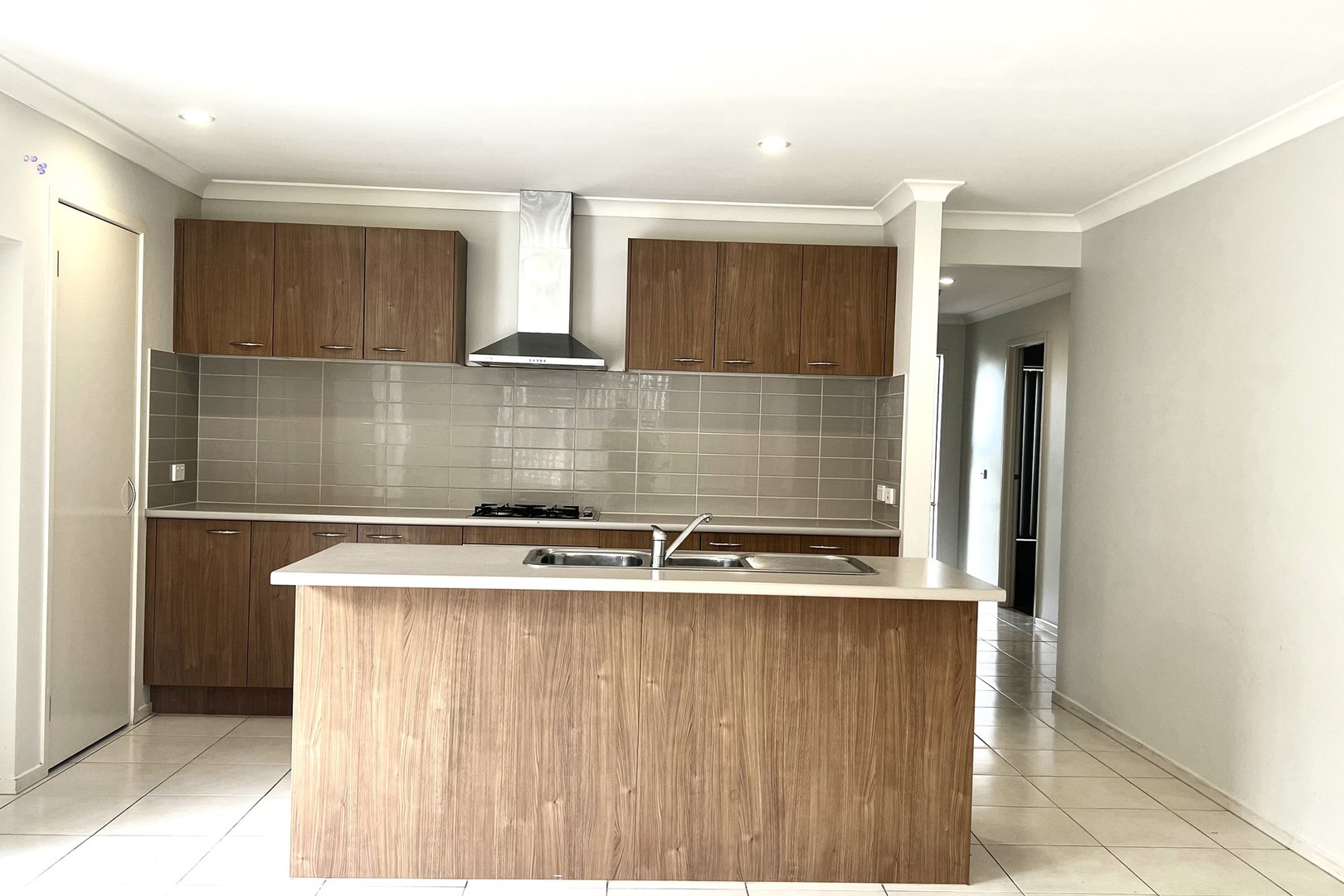 31 Hatfield Place, Deer Park, VIC 3023, Deer Park - Thumbnail 3