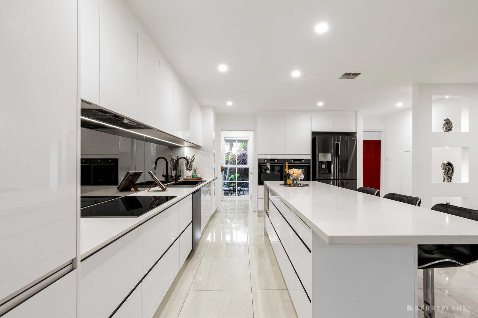 31 Hawtin Street, Templestowe, VIC 3106 - Thumbnail 2 - 18/03/2026