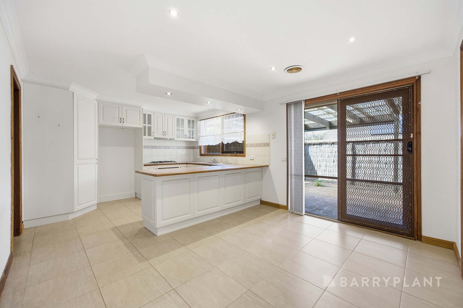 31 Kingston Avenue, Pakenham, VIC 3810, Pakenham - Thumbnail 3