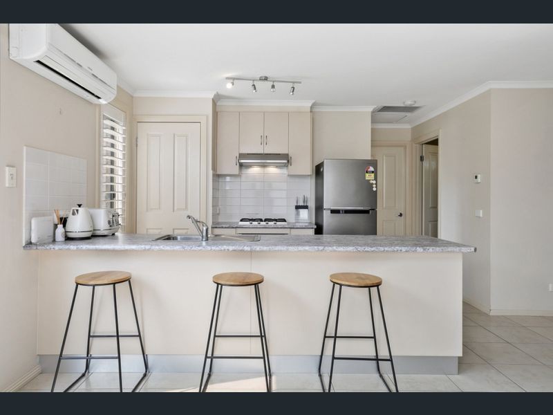 31 Krisanway Drive, Marshall, VIC 3216, Marshall - Thumbnail 2