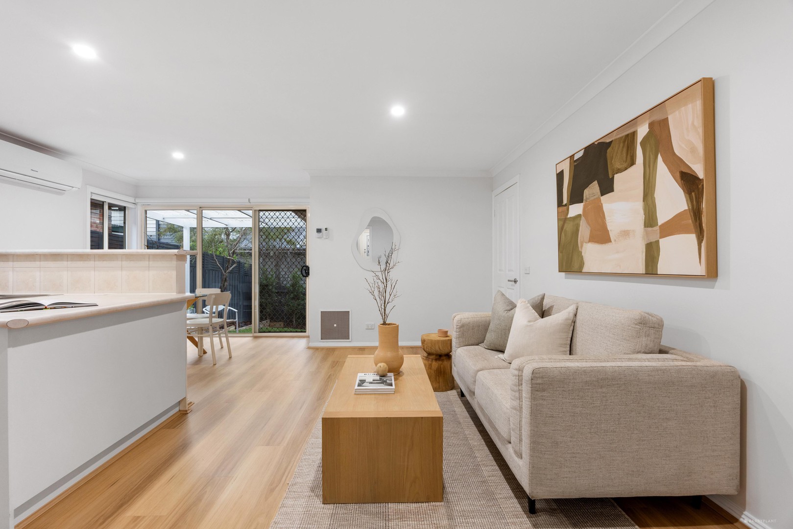 31 Luck Street, Eltham, VIC 3095, Eltham - Thumbnail 4