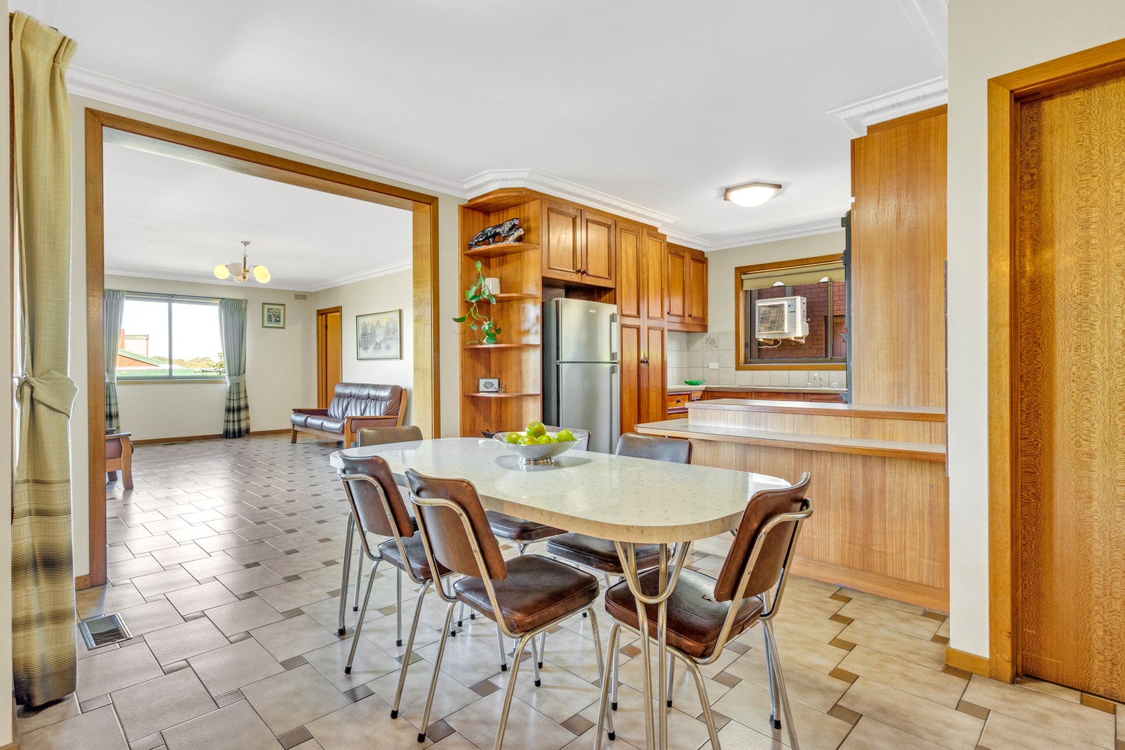 31 Manoel Avenue, Reservoir, VIC 3073, Reservoir - Thumbnail 6