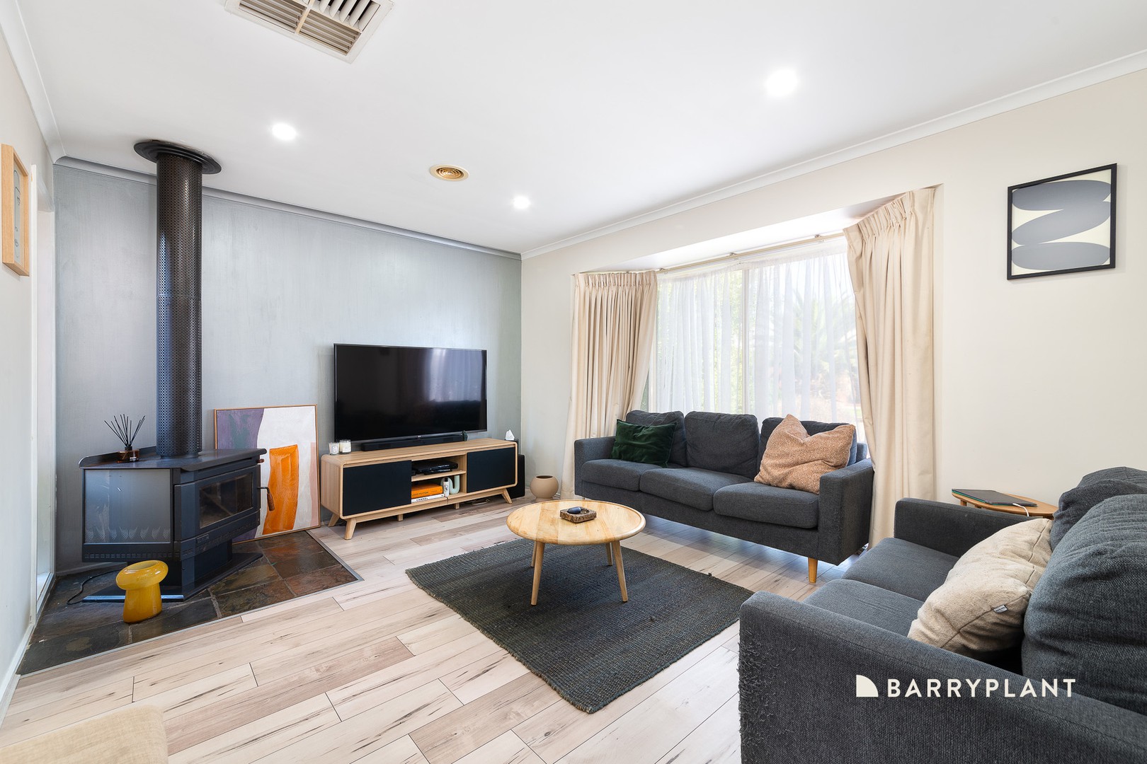 31 Matthews Crescent, Roxburgh Park, VIC 3064, Roxburgh Park - Thumbnail 5