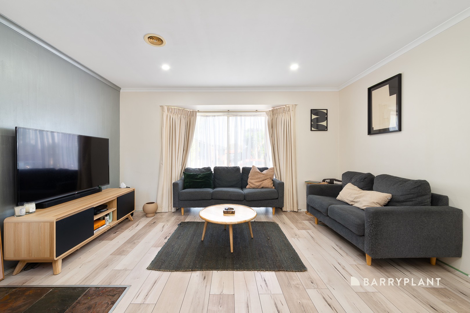 31 Matthews Crescent, Roxburgh Park, VIC 3064, Roxburgh Park - Thumbnail 6