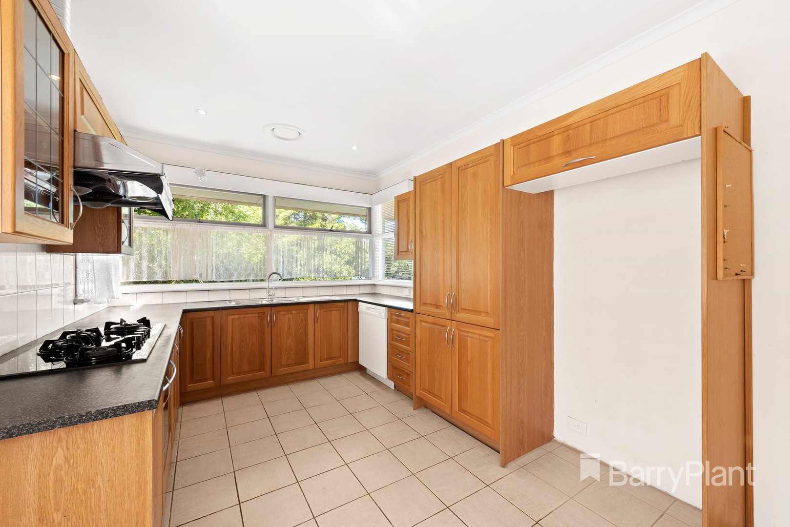 31 Maxia Road, Doncaster East, VIC 3109, Doncaster East - Thumbnail 2