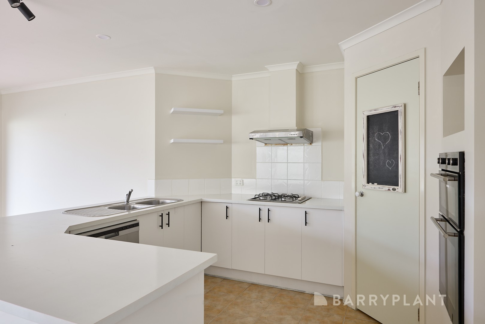 31 Mccartney Drive, Narre Warren South, VIC 3805 - Thumbnail 1 - 09/04/2025