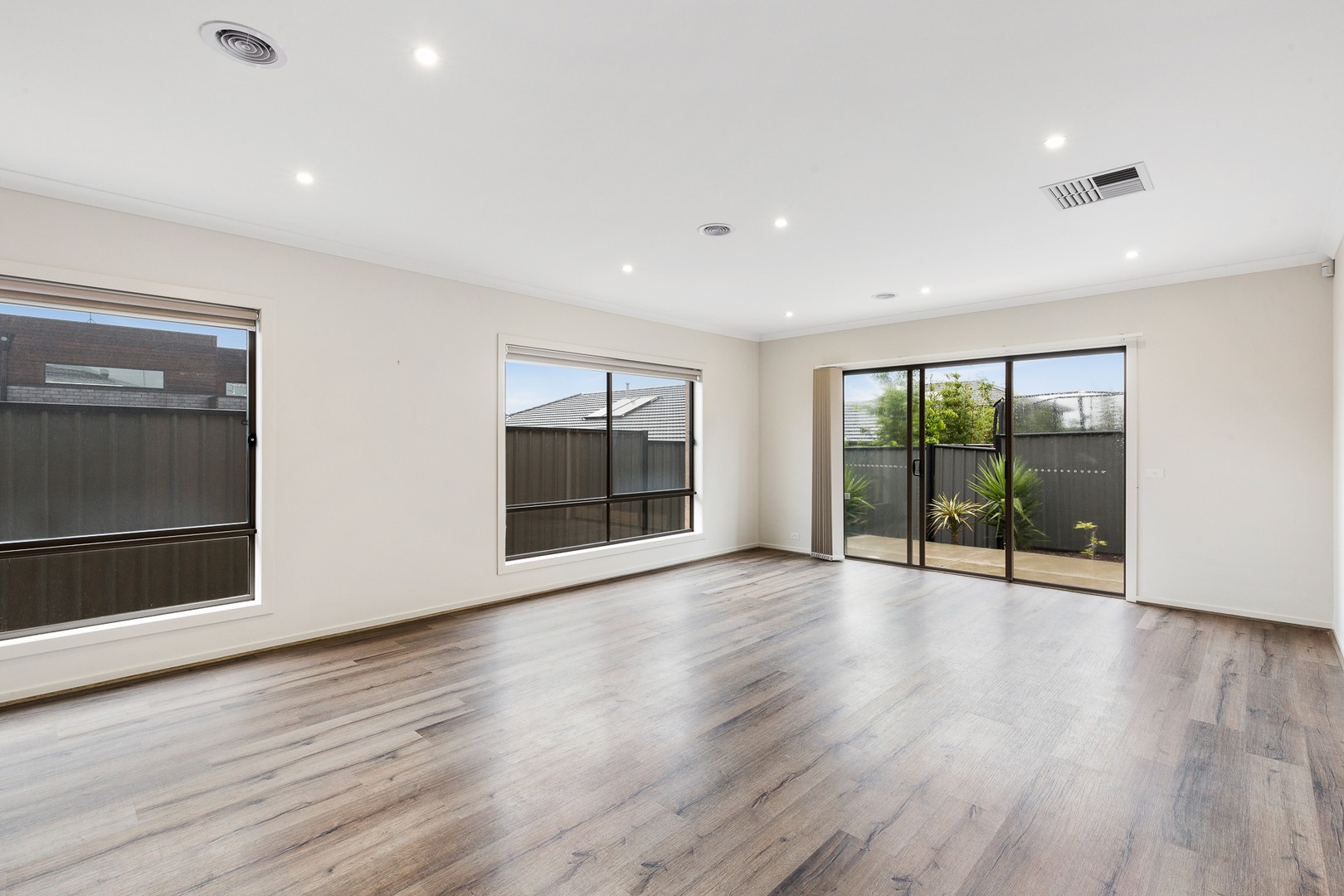 31 Merino DriveMernda, VIC 3754  - Leased, Mernda - Thumbnail 3